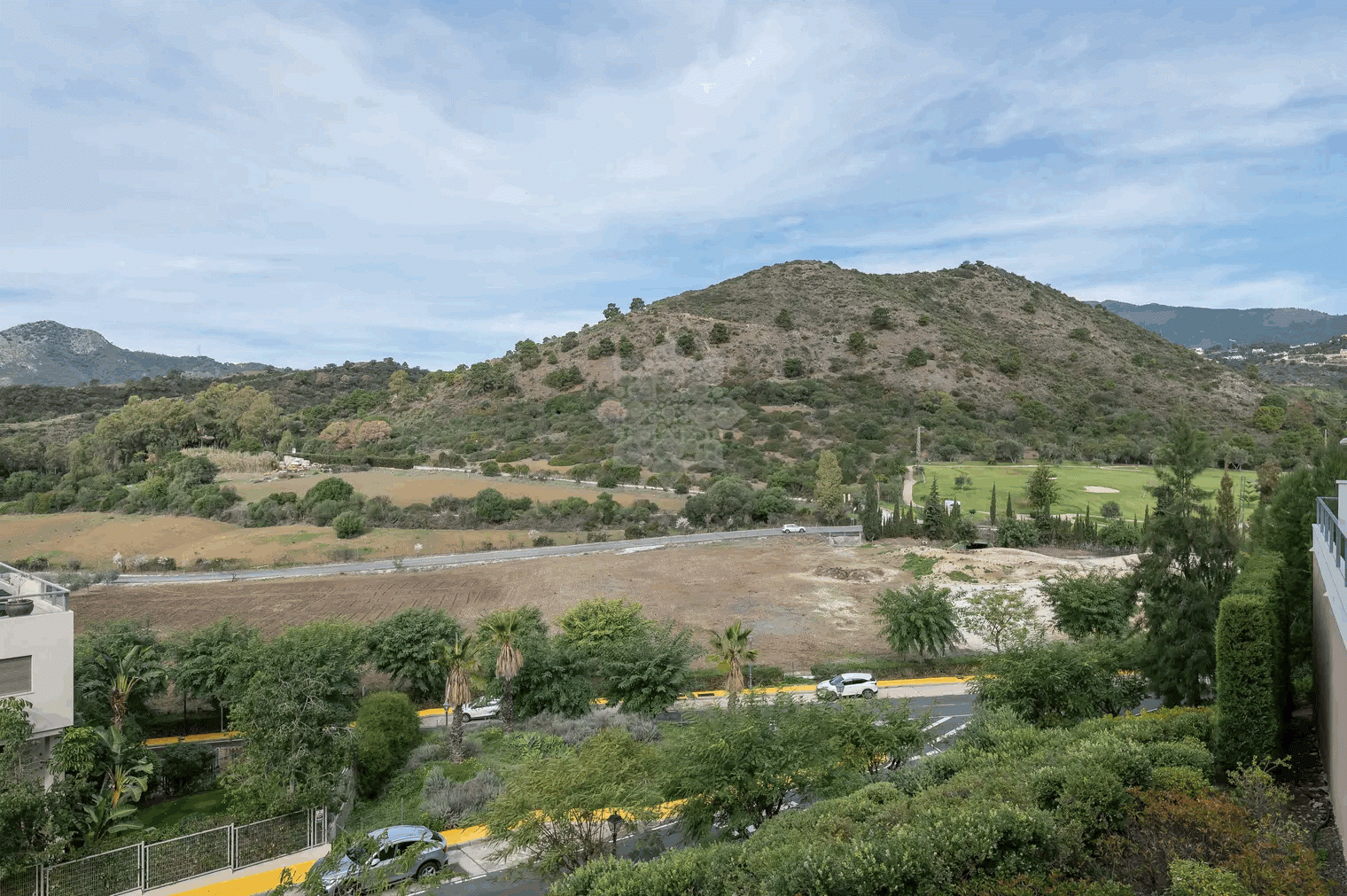 Ground Floor Apartment in Los Arqueros, Benahavis