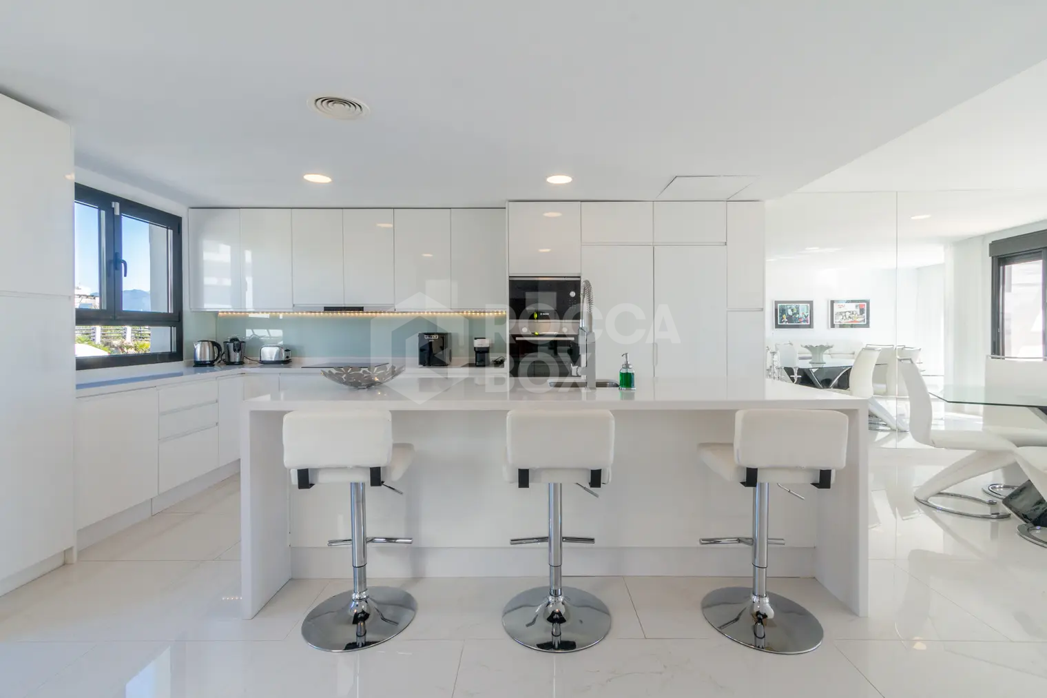 Luxury Sea-View Townhouse for Sale or Rent in Estepona | Sunset Resina Golf, Costa del Sol