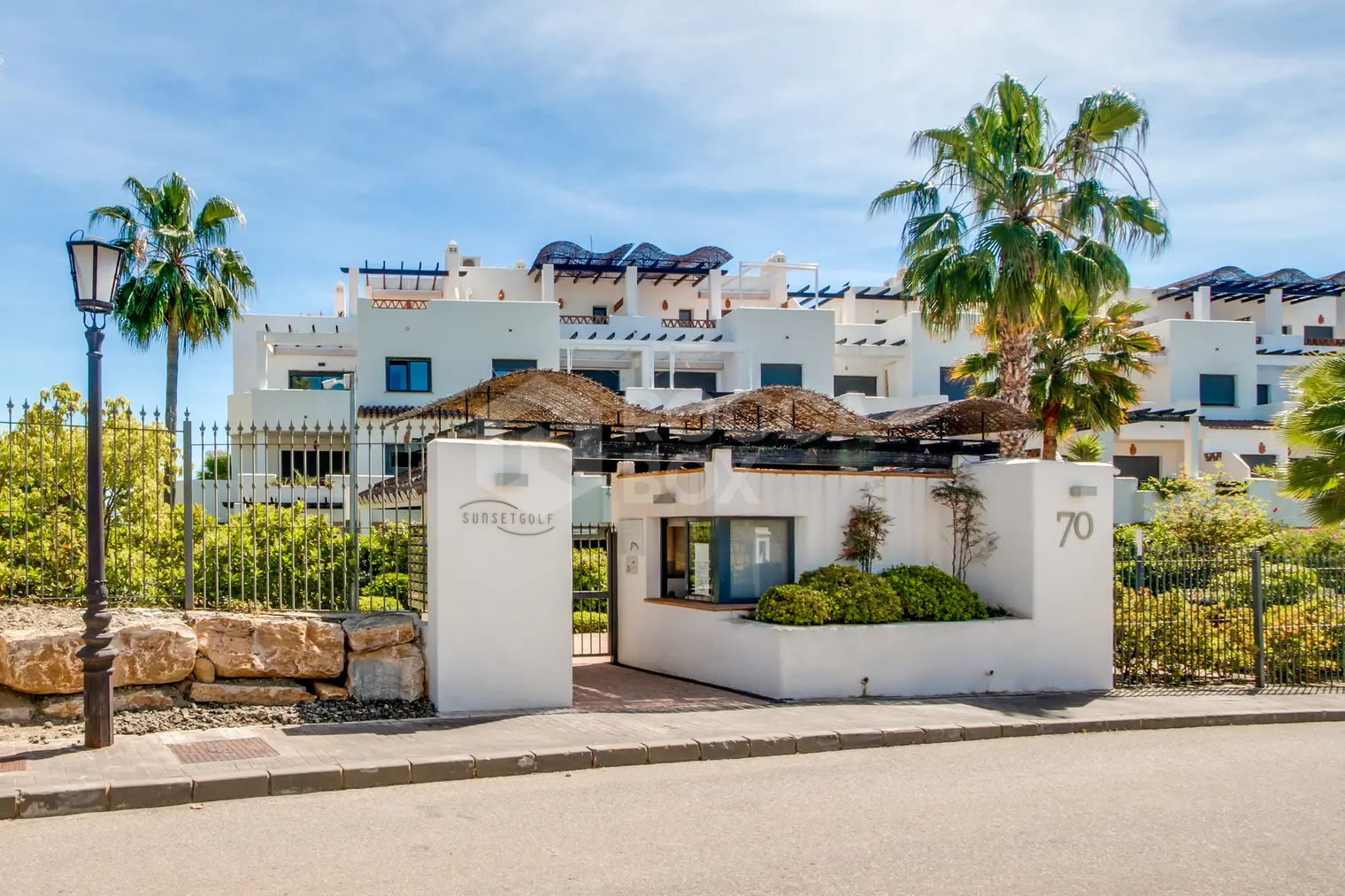 Luxury Sea-View Townhouse for Sale or Rent in Estepona | Sunset Resina Golf, Costa del Sol