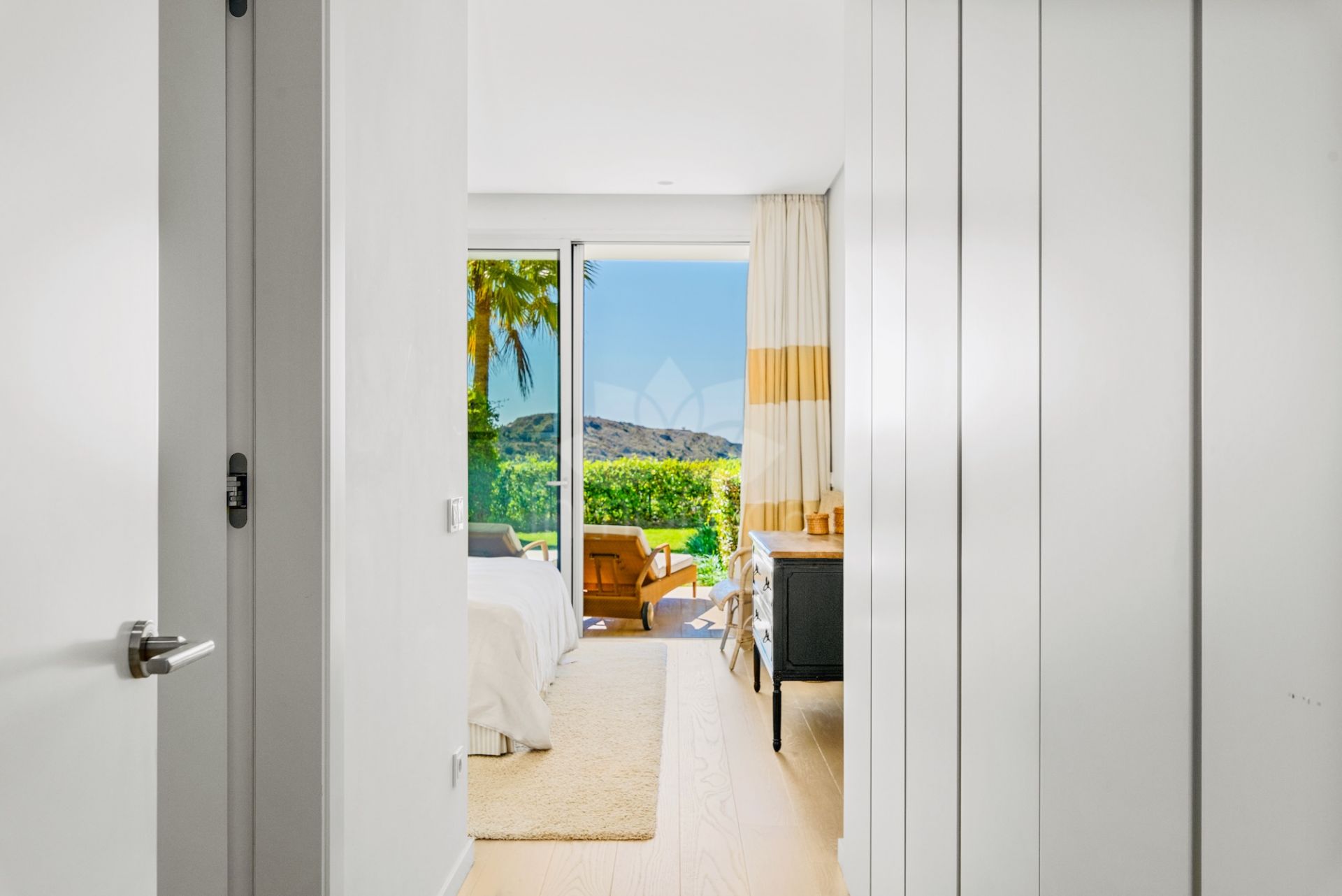 Duplex Planta Baja en Marbella Club Hills, Benahavis