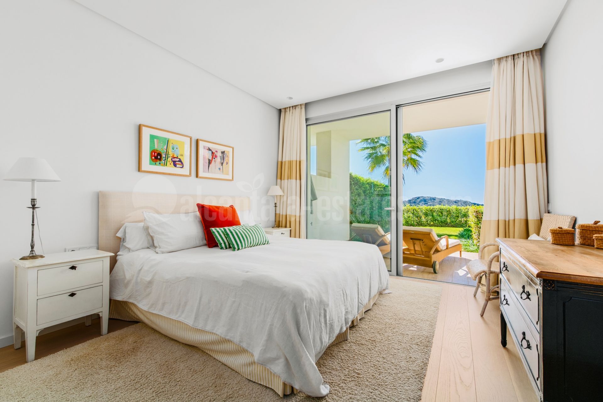 Ground Floor Duplex in Marbella Club Hills, Benahavis
