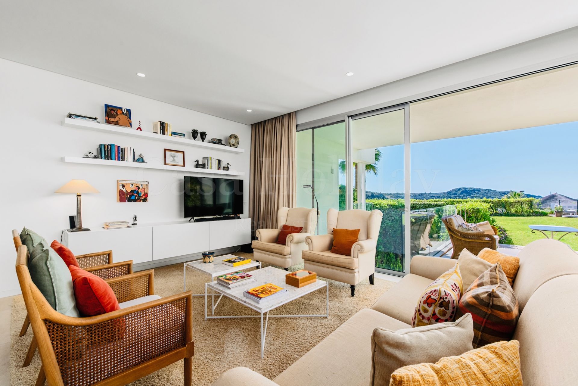 Duplex Planta Baja en Marbella Club Hills, Benahavis