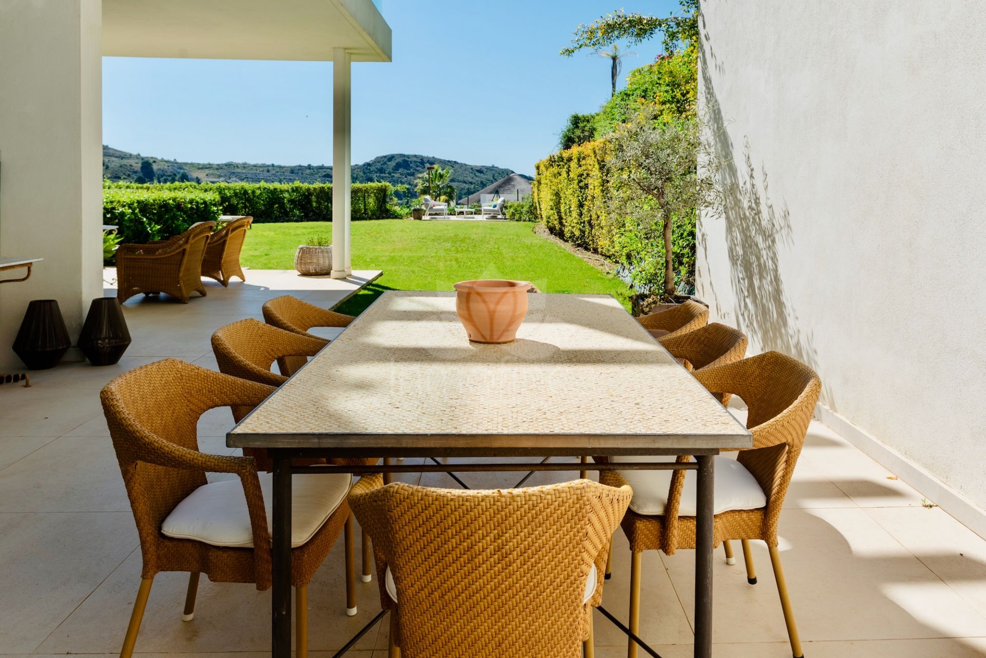 Duplex Planta Baja en Marbella Club Hills, Benahavis