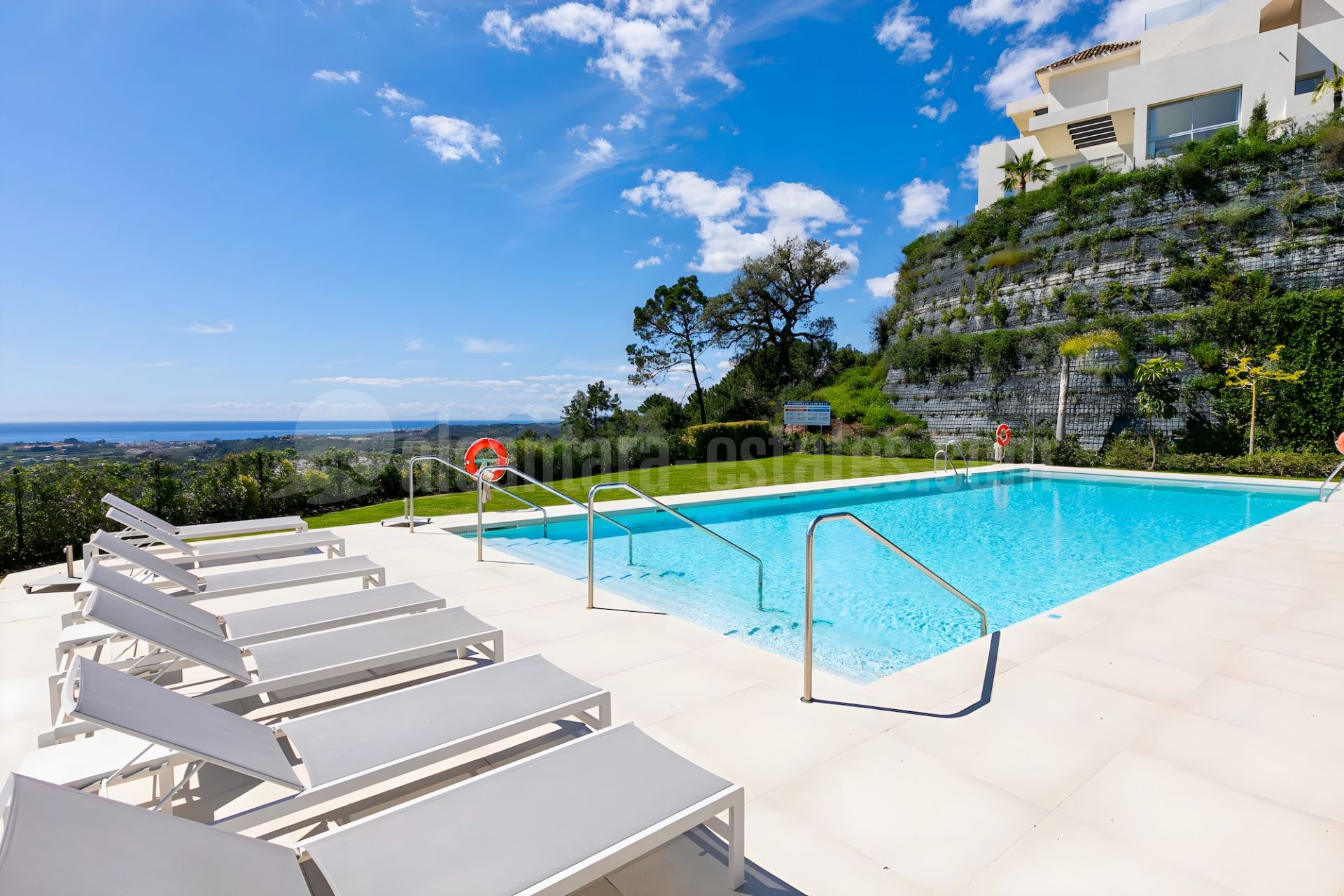 Ground Floor Duplex in Marbella Club Hills, Benahavis