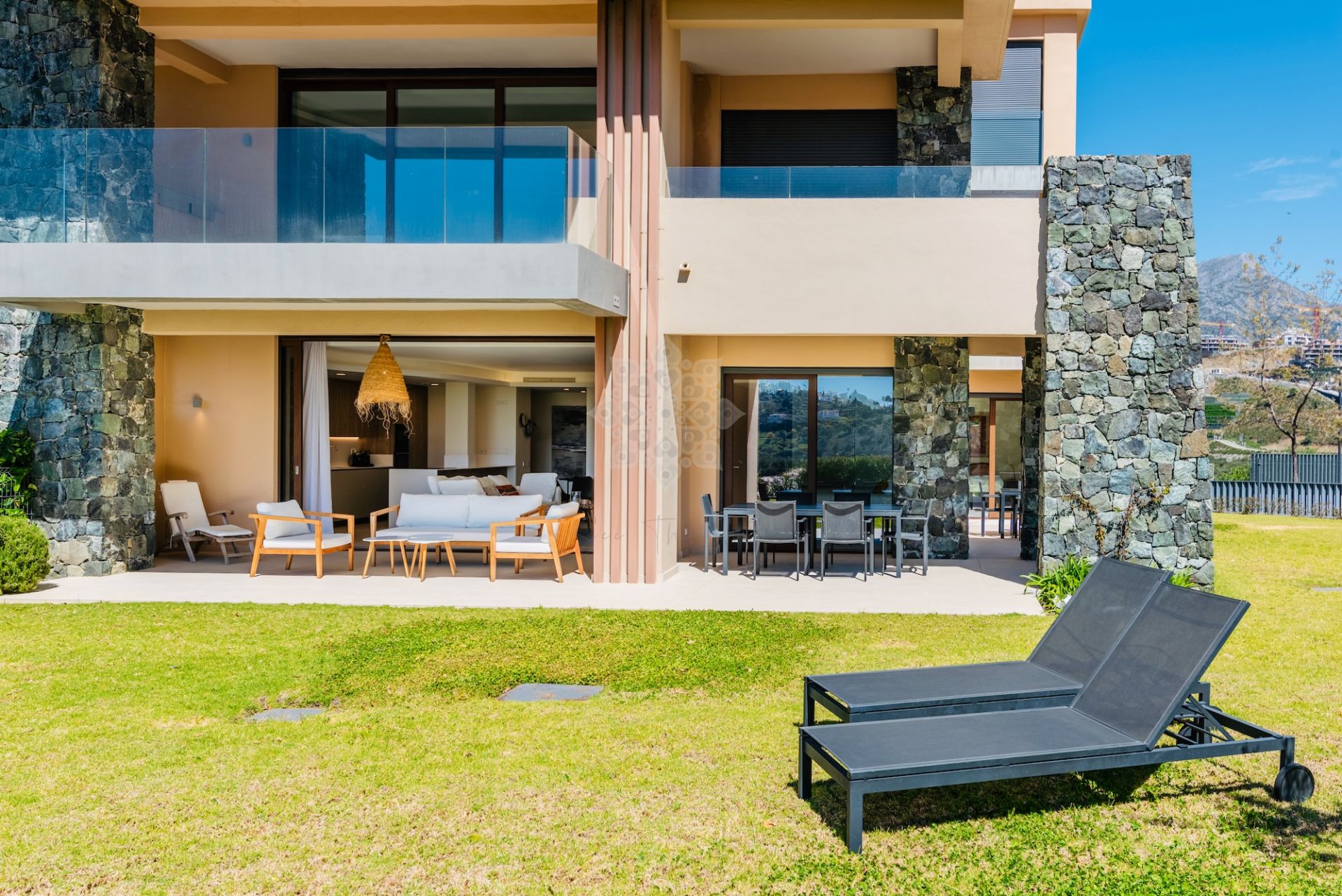 Apartamento Planta Baja en Real de La Quinta, Benahavis