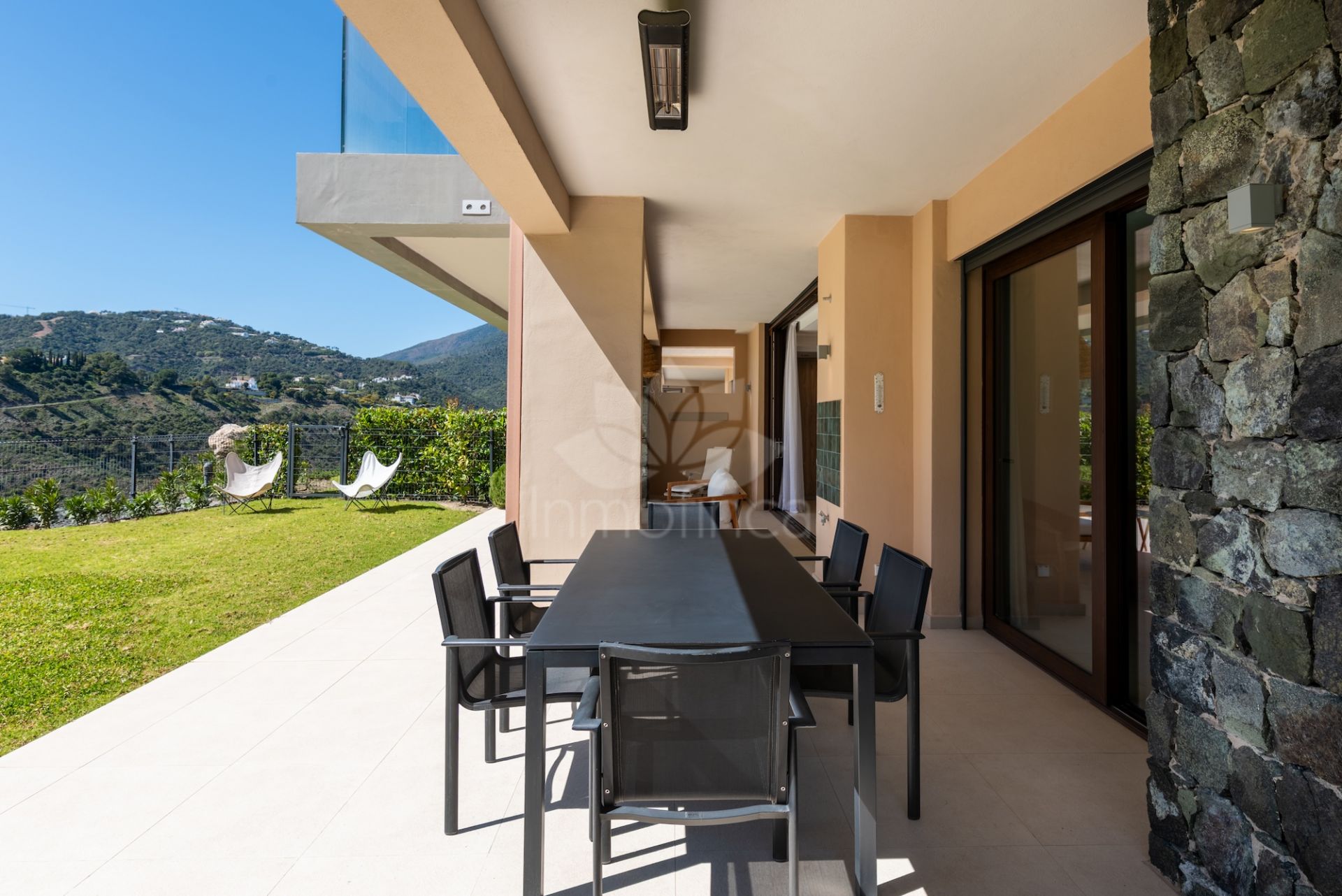 Ground Floor Apartment in Real de La Quinta, Benahavis