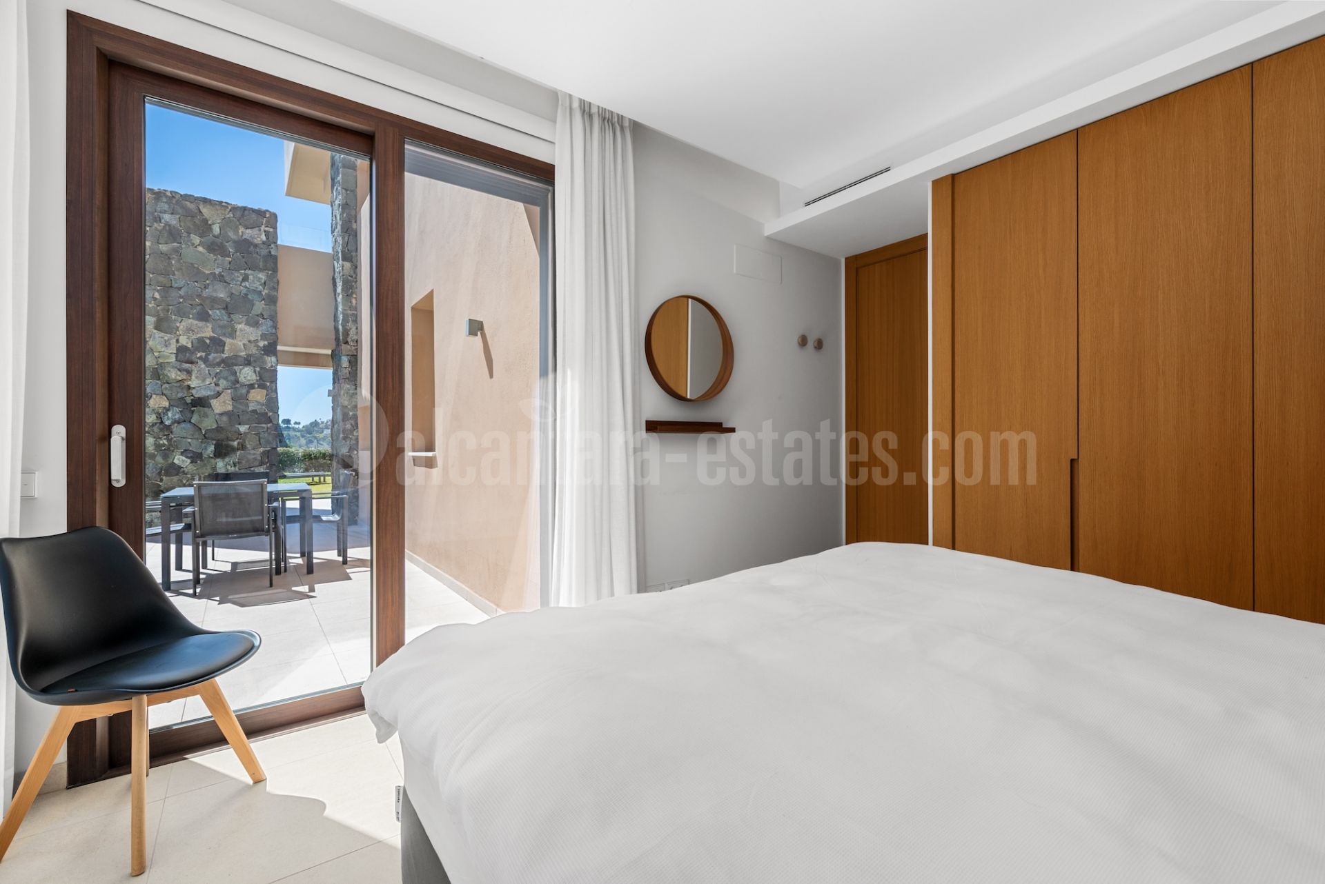 Ground Floor Apartment in Real de La Quinta, Benahavis