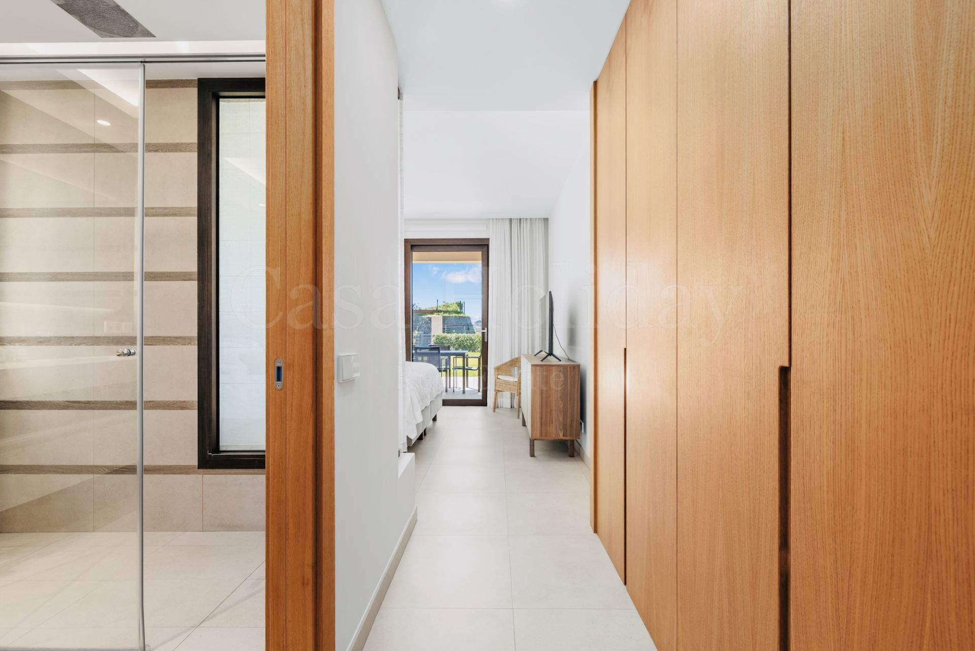Ground Floor Apartment in Real de La Quinta, Benahavis
