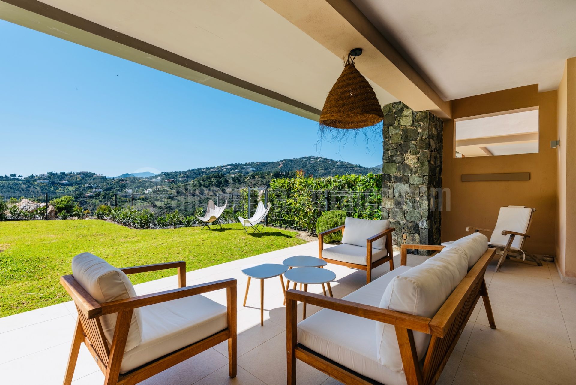 Ground Floor Apartment in Real de La Quinta, Benahavis