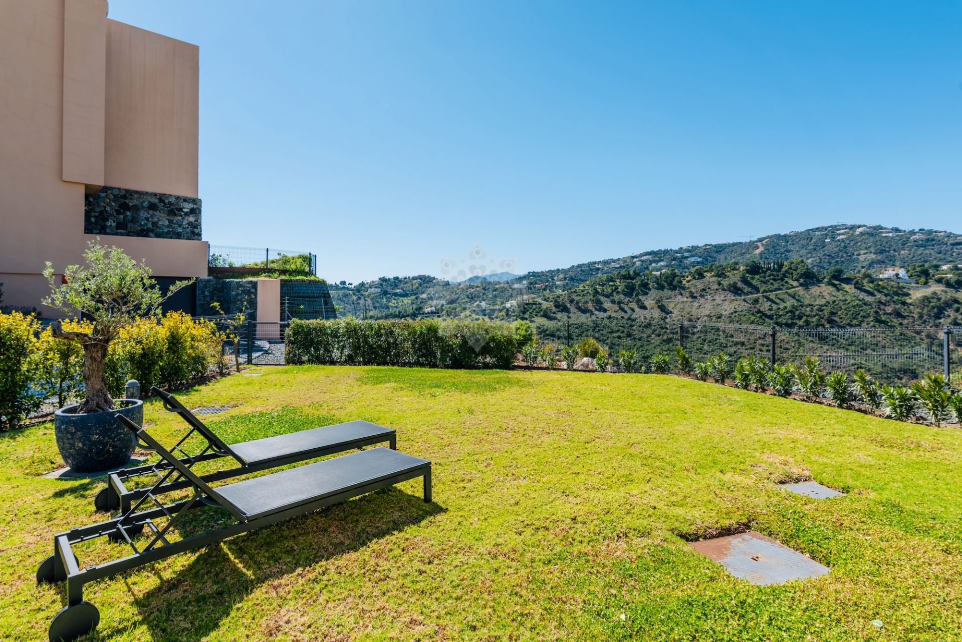 Apartamento Planta Baja en Real de La Quinta, Benahavis