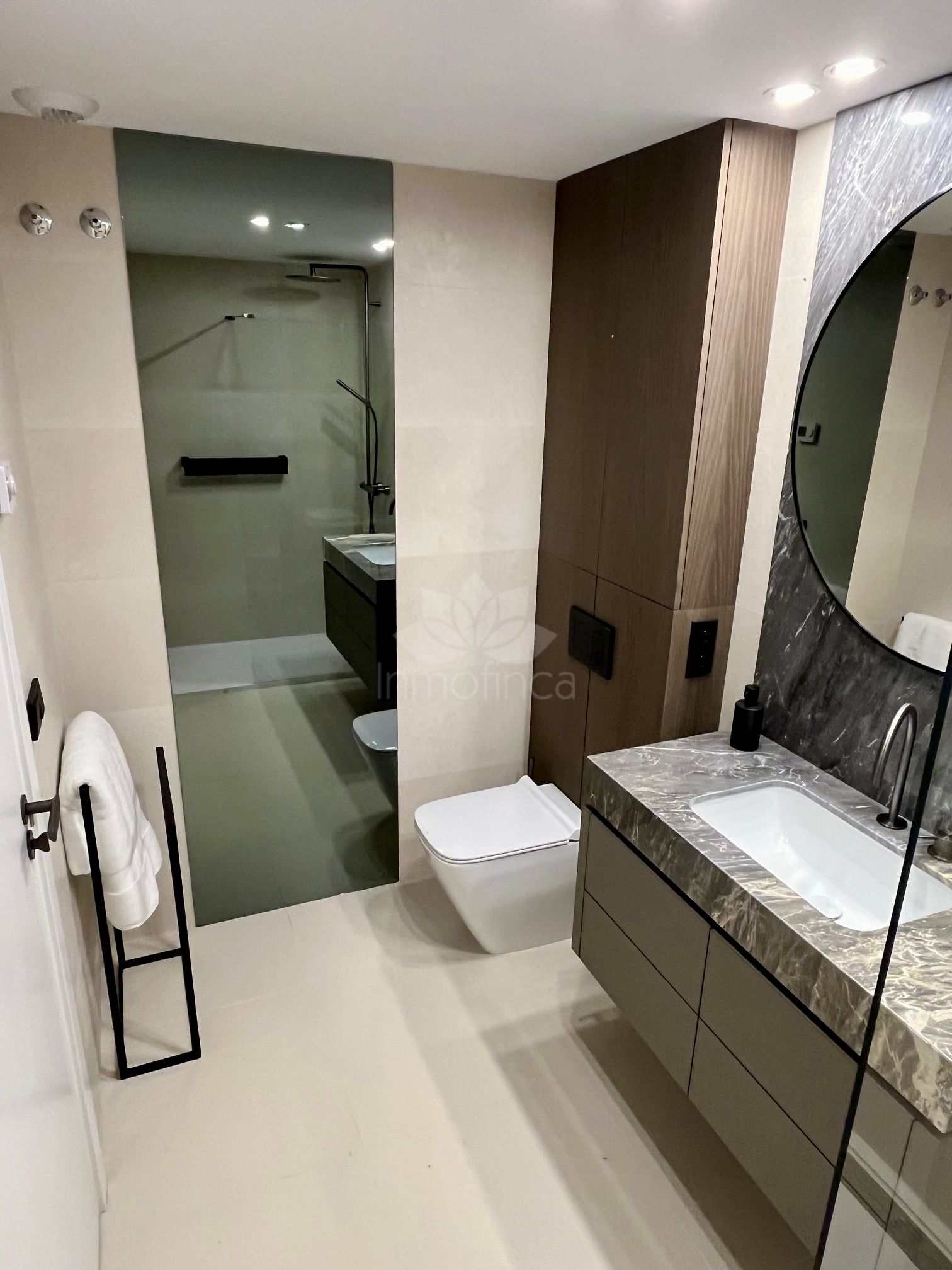 Atico Duplex en Las Mesas, Estepona