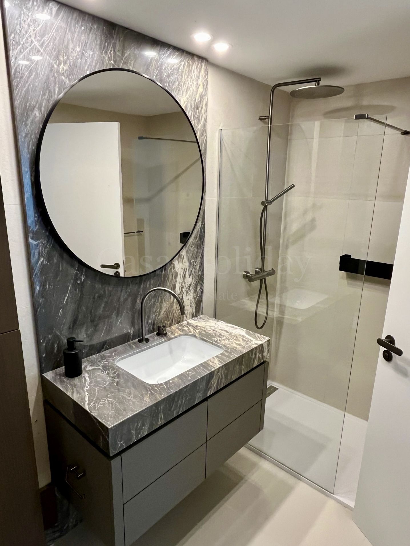 Duplex Penthouse in Las Mesas, Estepona