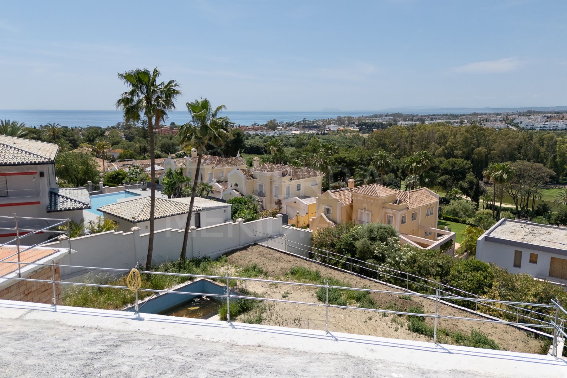 Villa in El Paraiso, Estepona