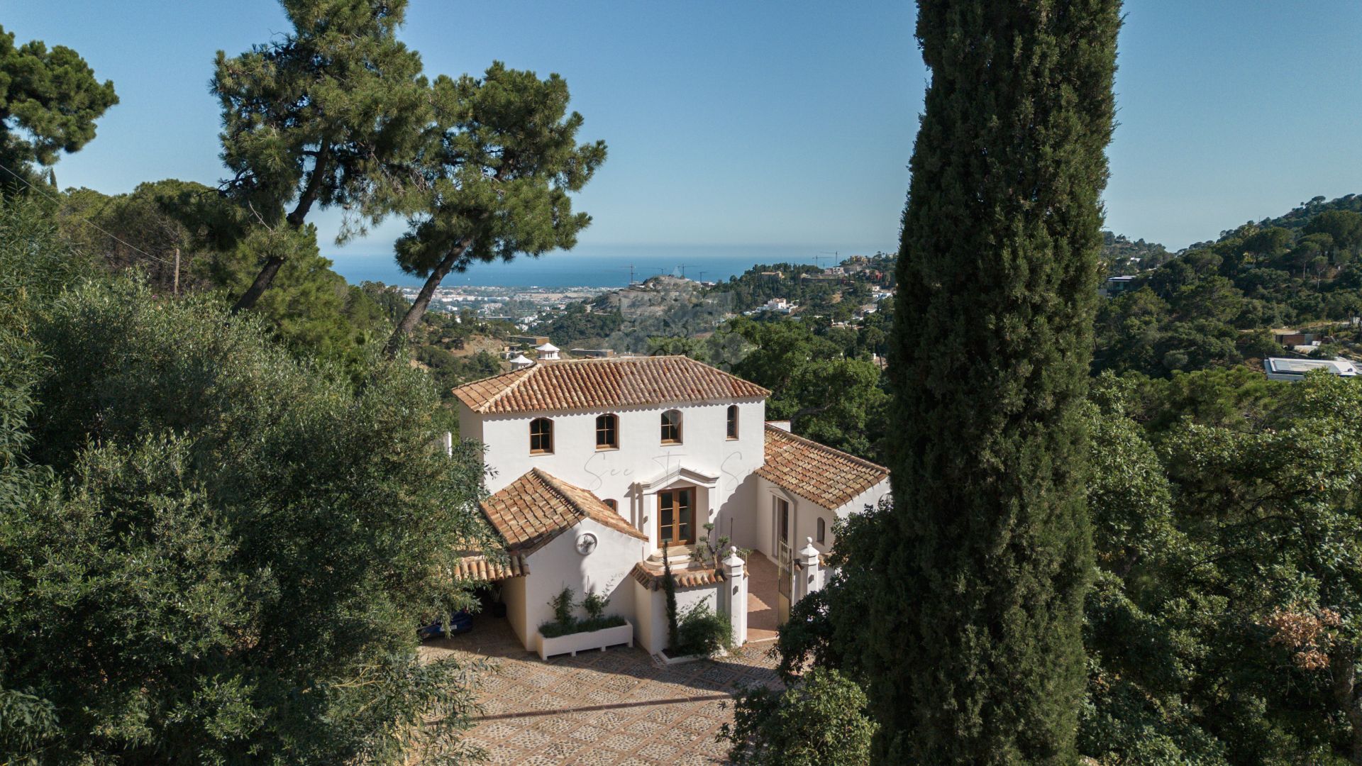 Villa in El Madroñal, Benahavis