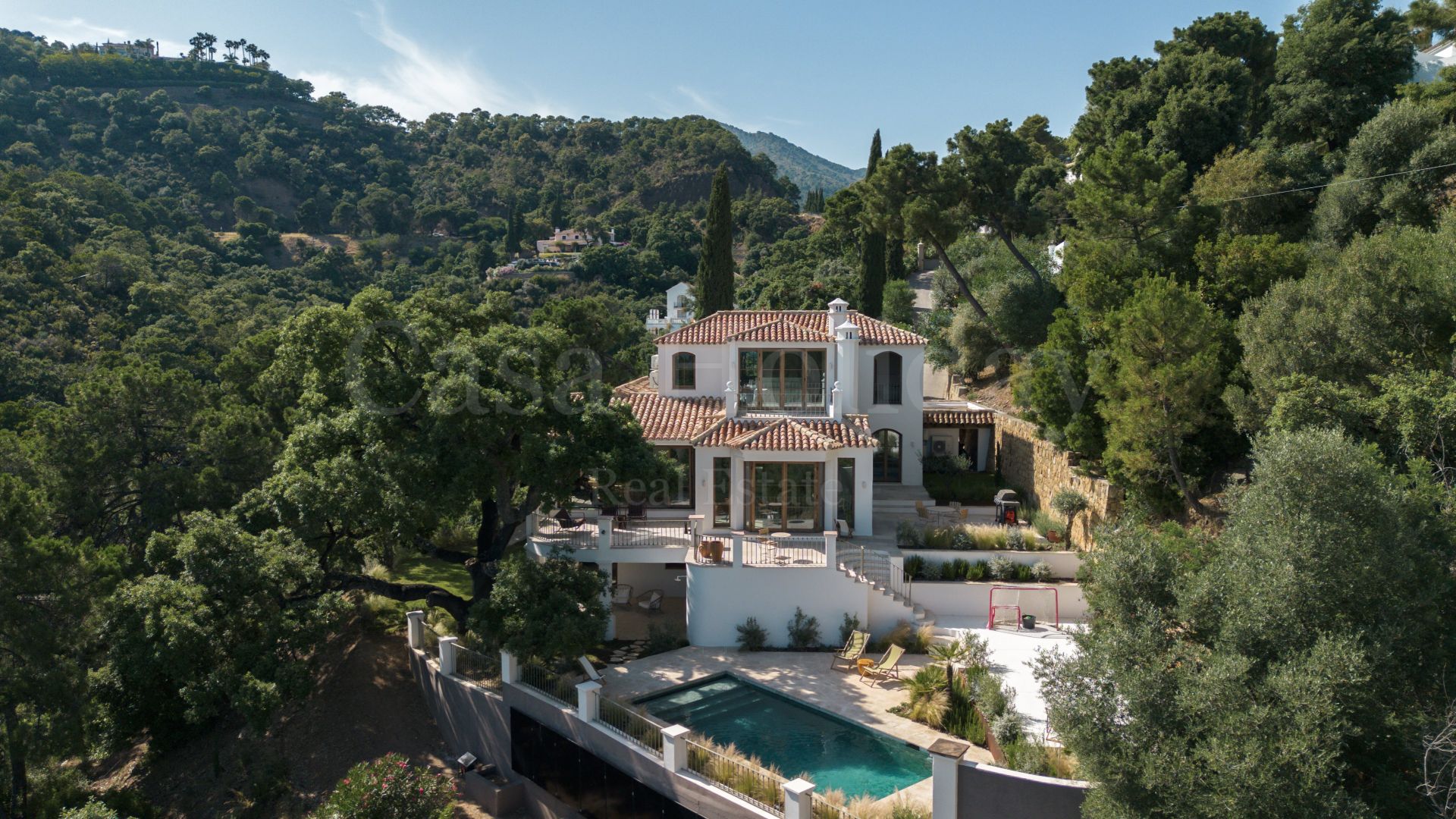 Villa in El Madroñal, Benahavis