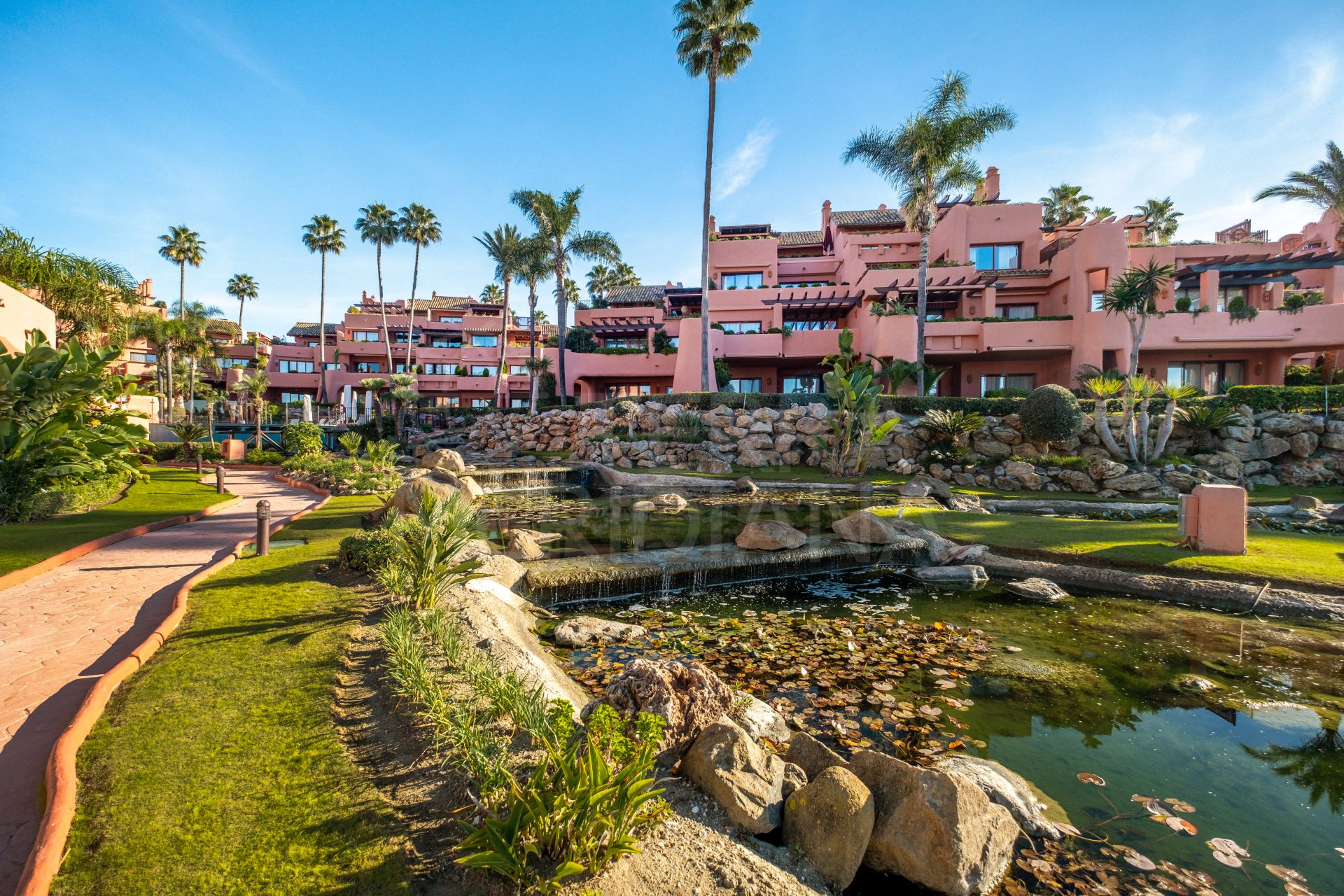 Apartment in Cabo Bermejo, Estepona