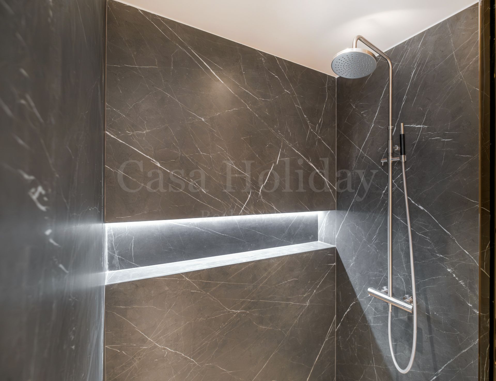 Apartamento en Cabo Bermejo, Estepona