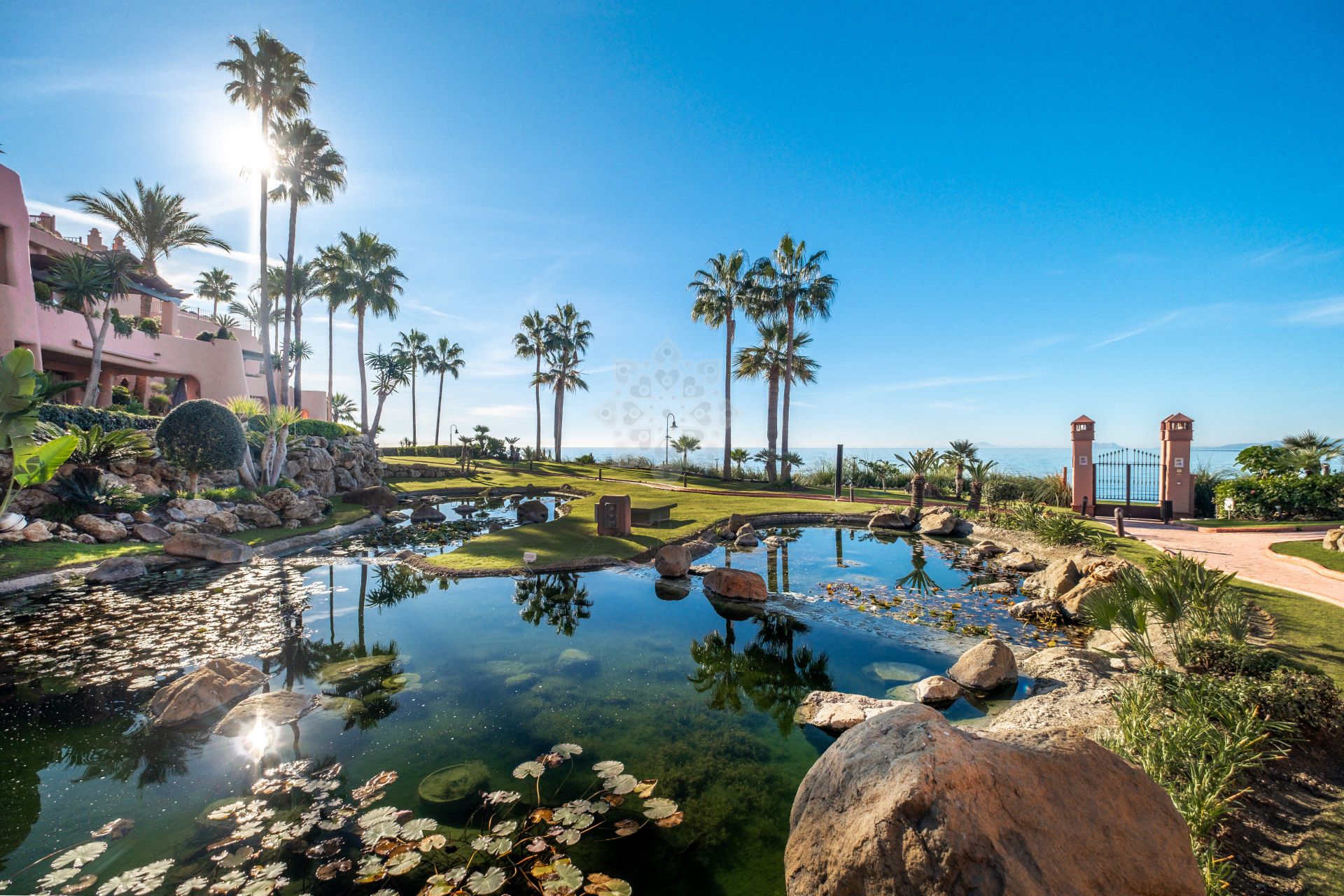 Apartment in Cabo Bermejo, Estepona