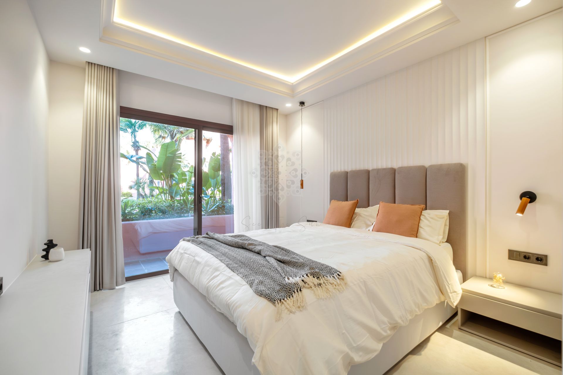 Apartment in Cabo Bermejo, Estepona