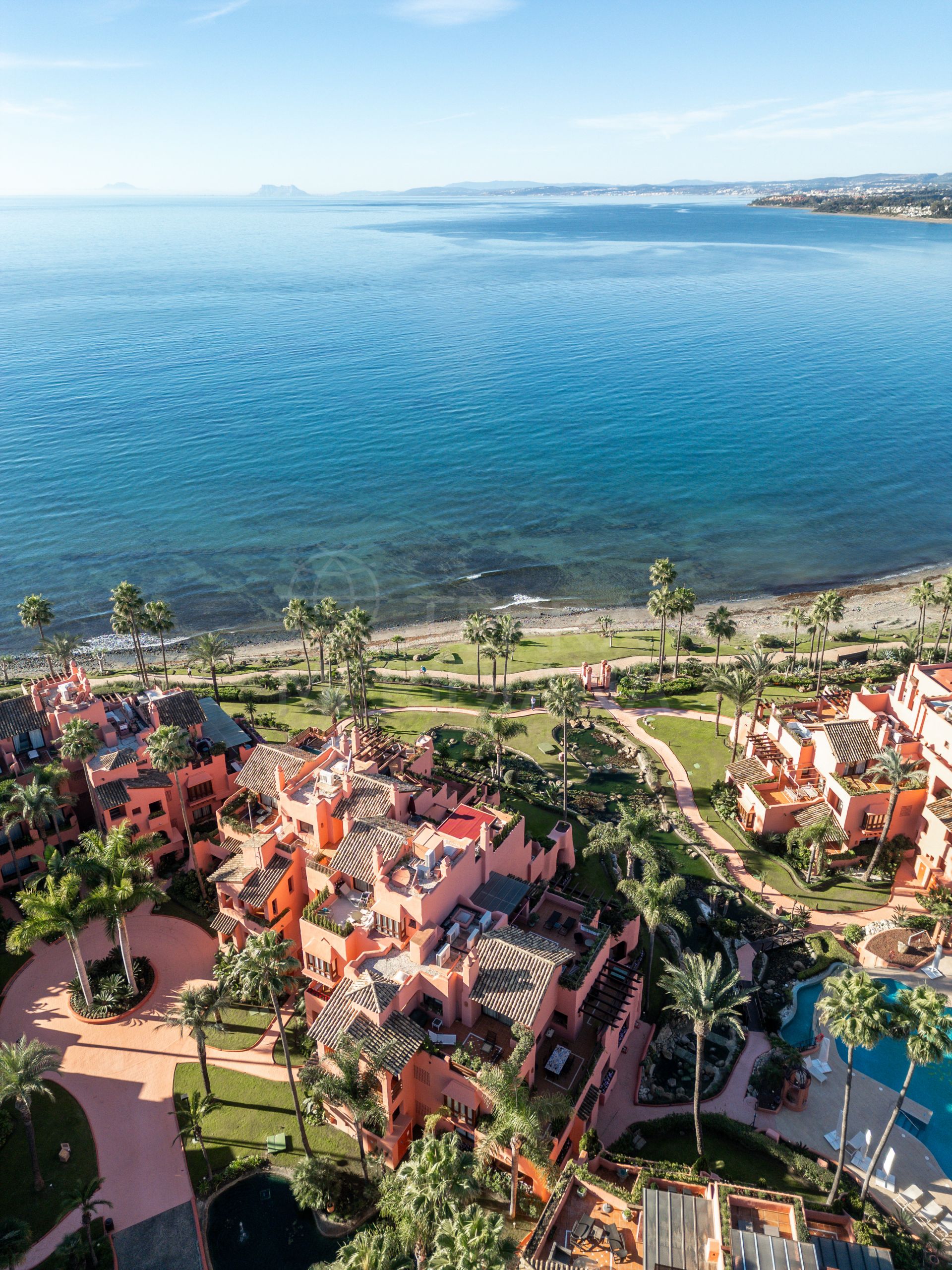 Apartment in Cabo Bermejo, Estepona