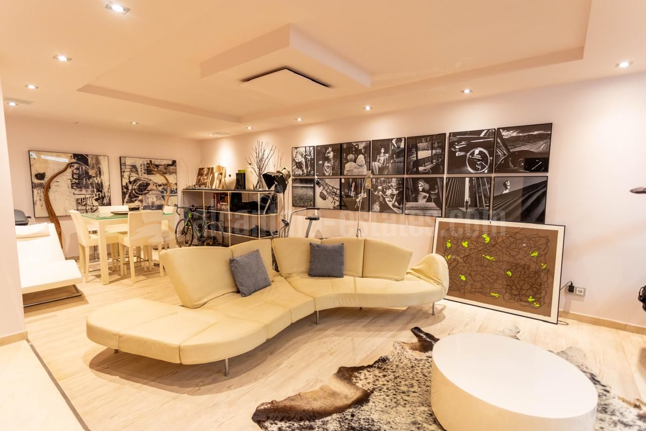 Semi Detached Villa in Meisho Hills, Marbella