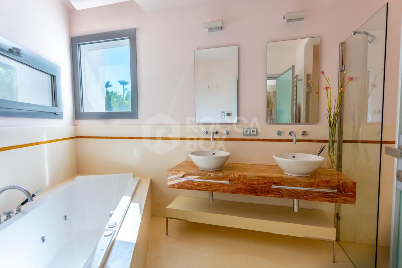 Semi-Detached Villa with Private Pool and Sea Views, Meisho hills, Sierra Blanca