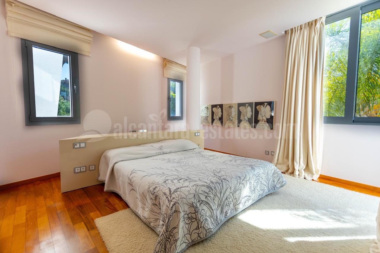 Semi Detached Villa in Meisho Hills, Marbella