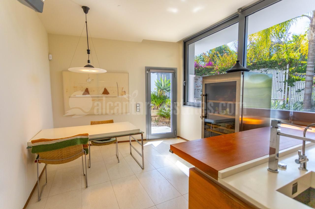 Semi Detached Villa in Meisho Hills, Marbella