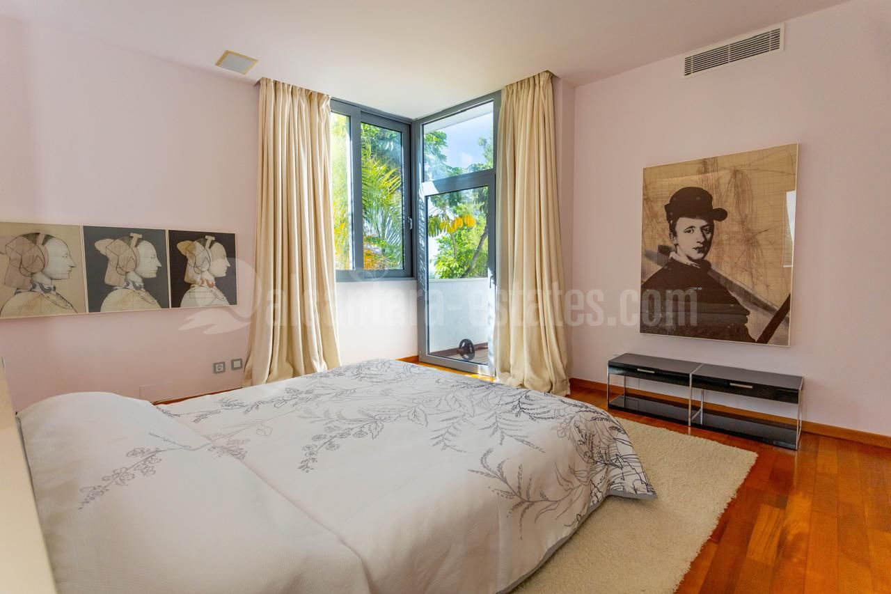 Semi Detached Villa in Meisho Hills, Marbella