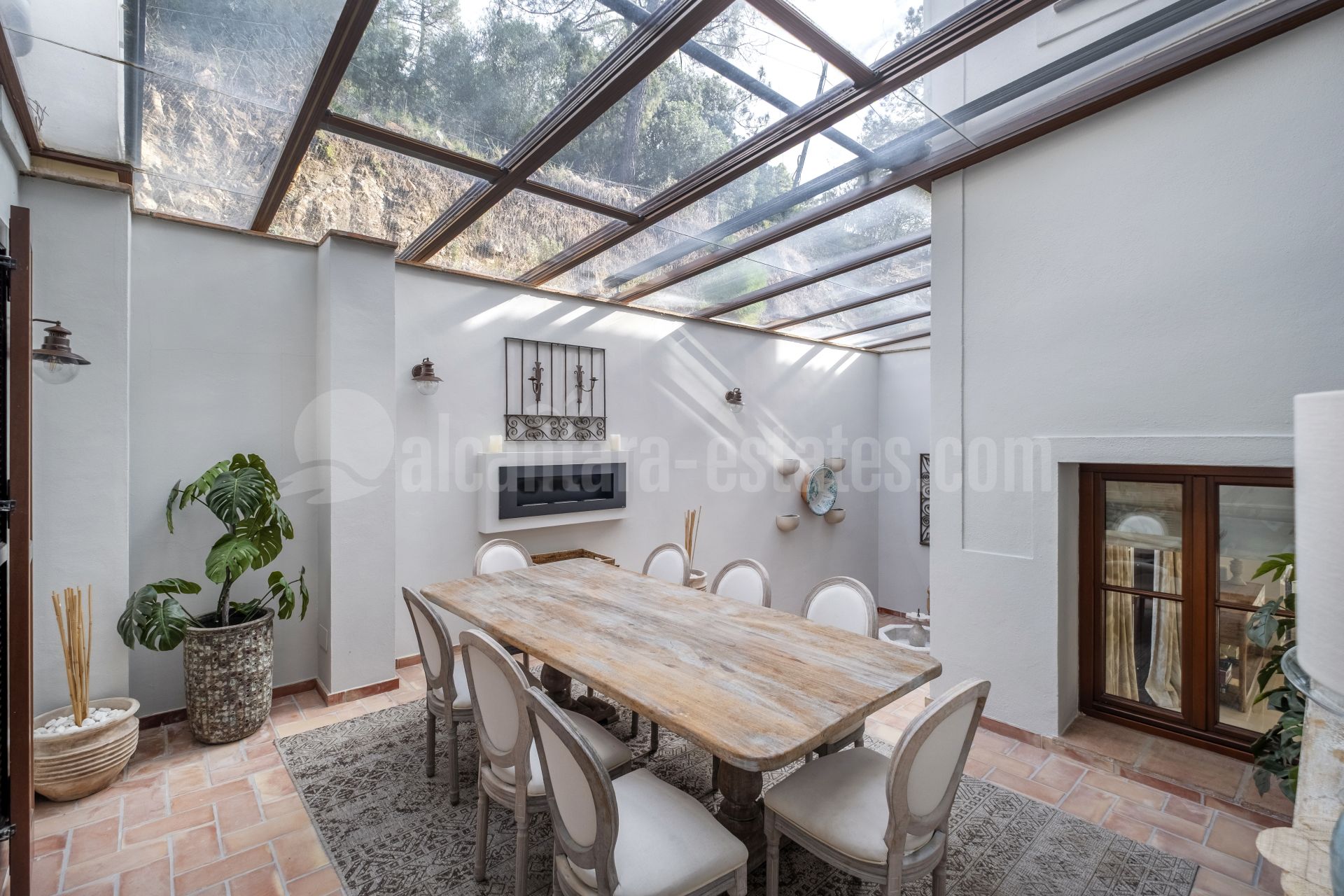 Villa in El Madroñal, Benahavis