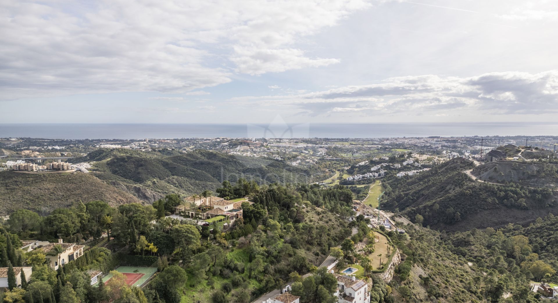 Villa in El Madroñal, Benahavis