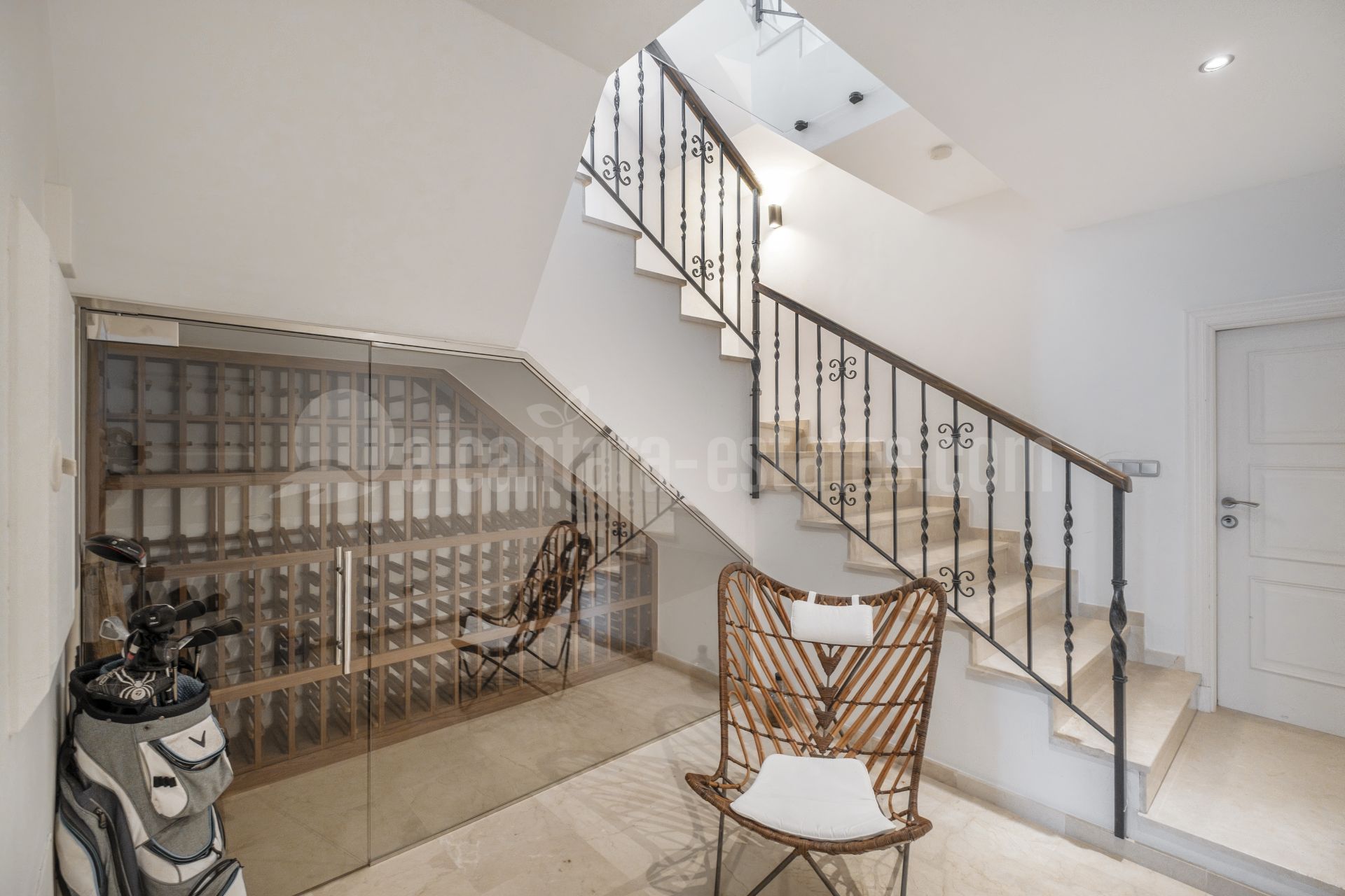 Villa in El Madroñal, Benahavis