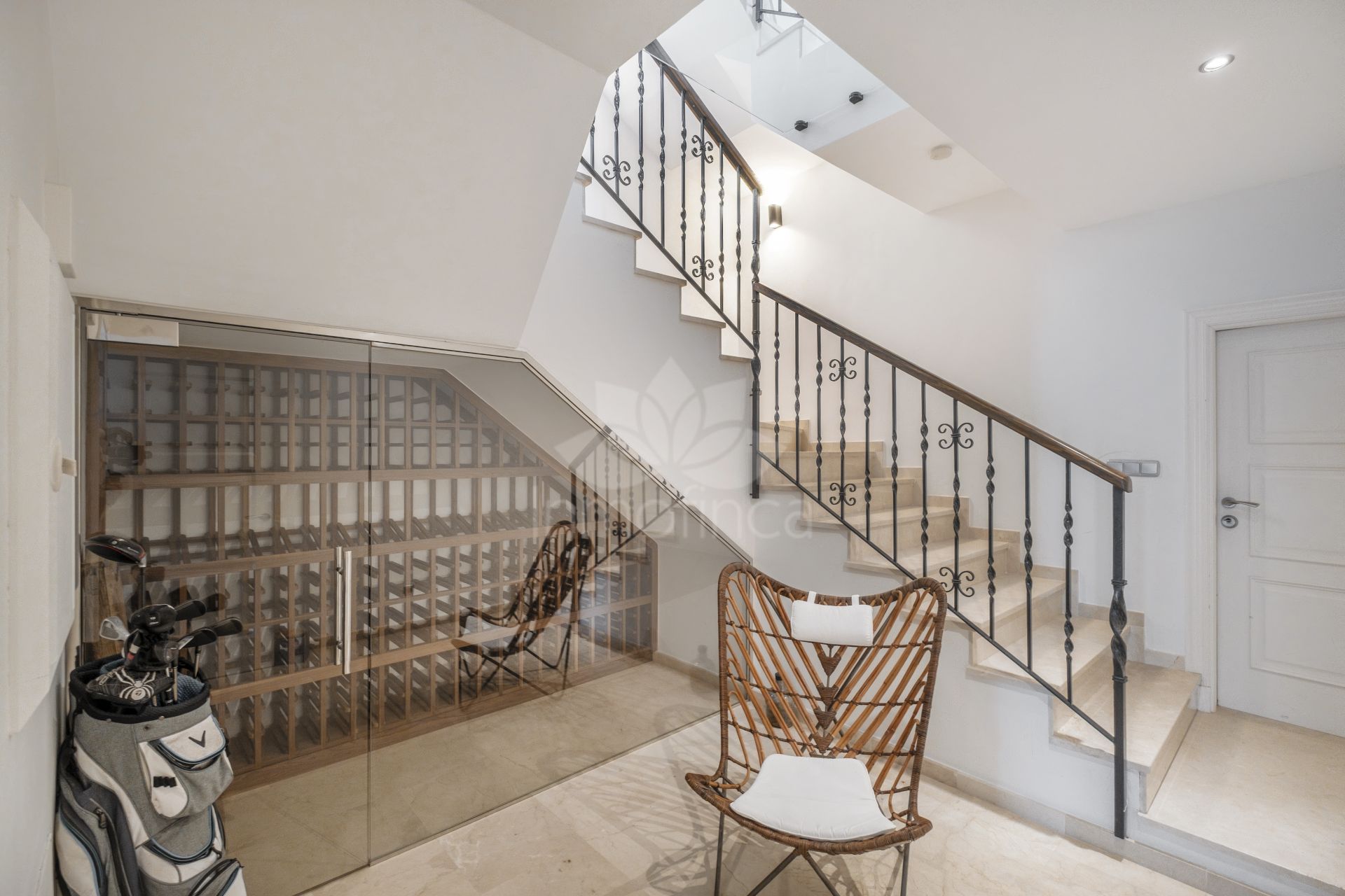 Villa in El Madroñal, Benahavis