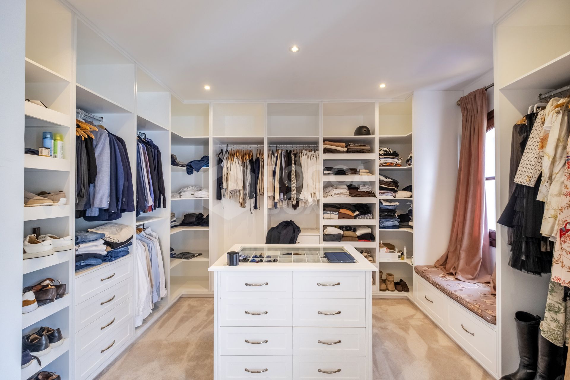 Timeless Luxury Villa in El Madroñal