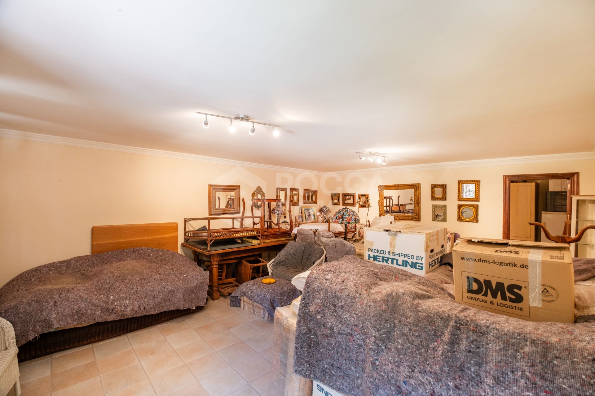House for sale in Lagomar, Nueva Andalucia