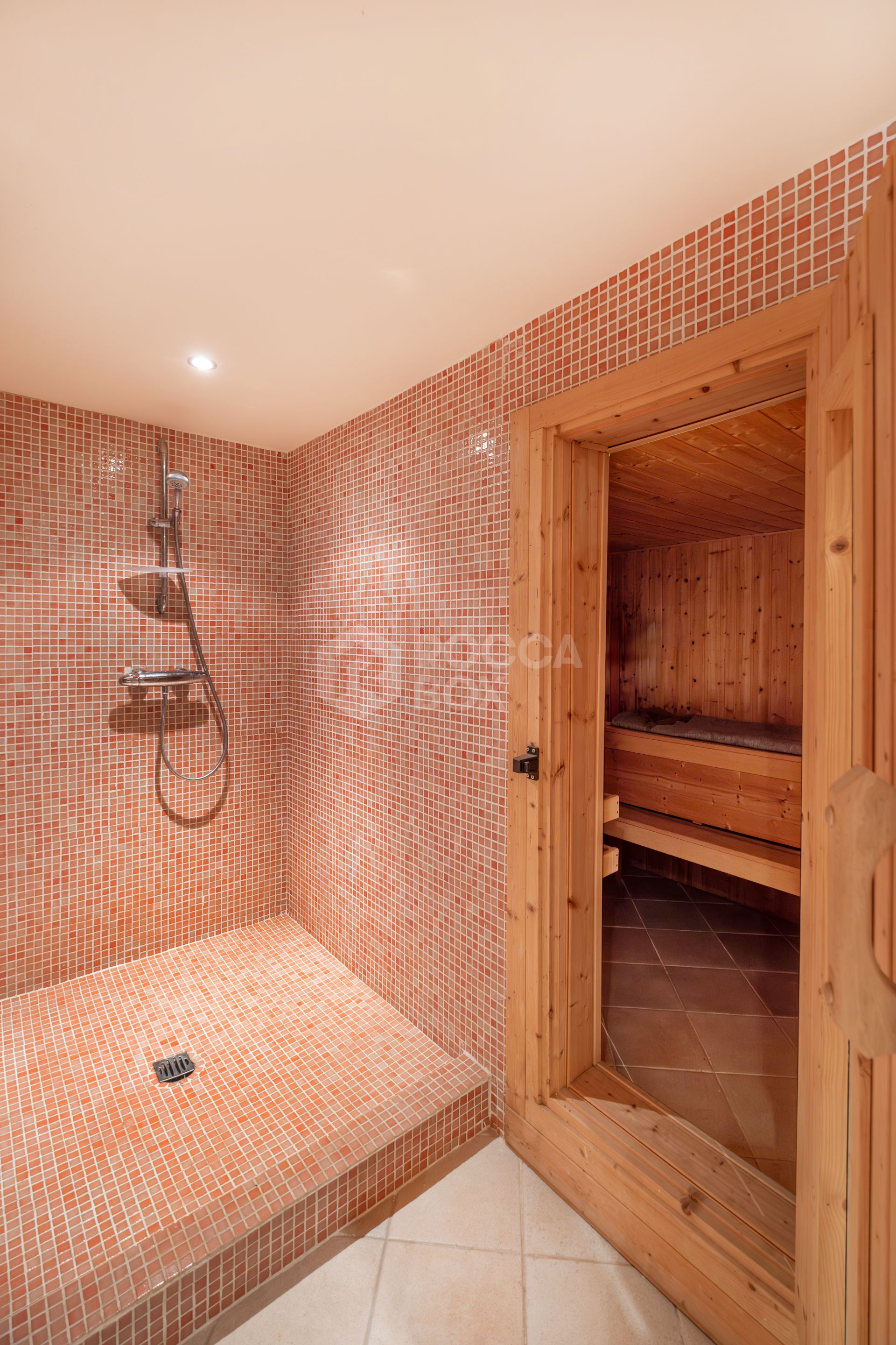 House for sale in Lagomar, Nueva Andalucia
