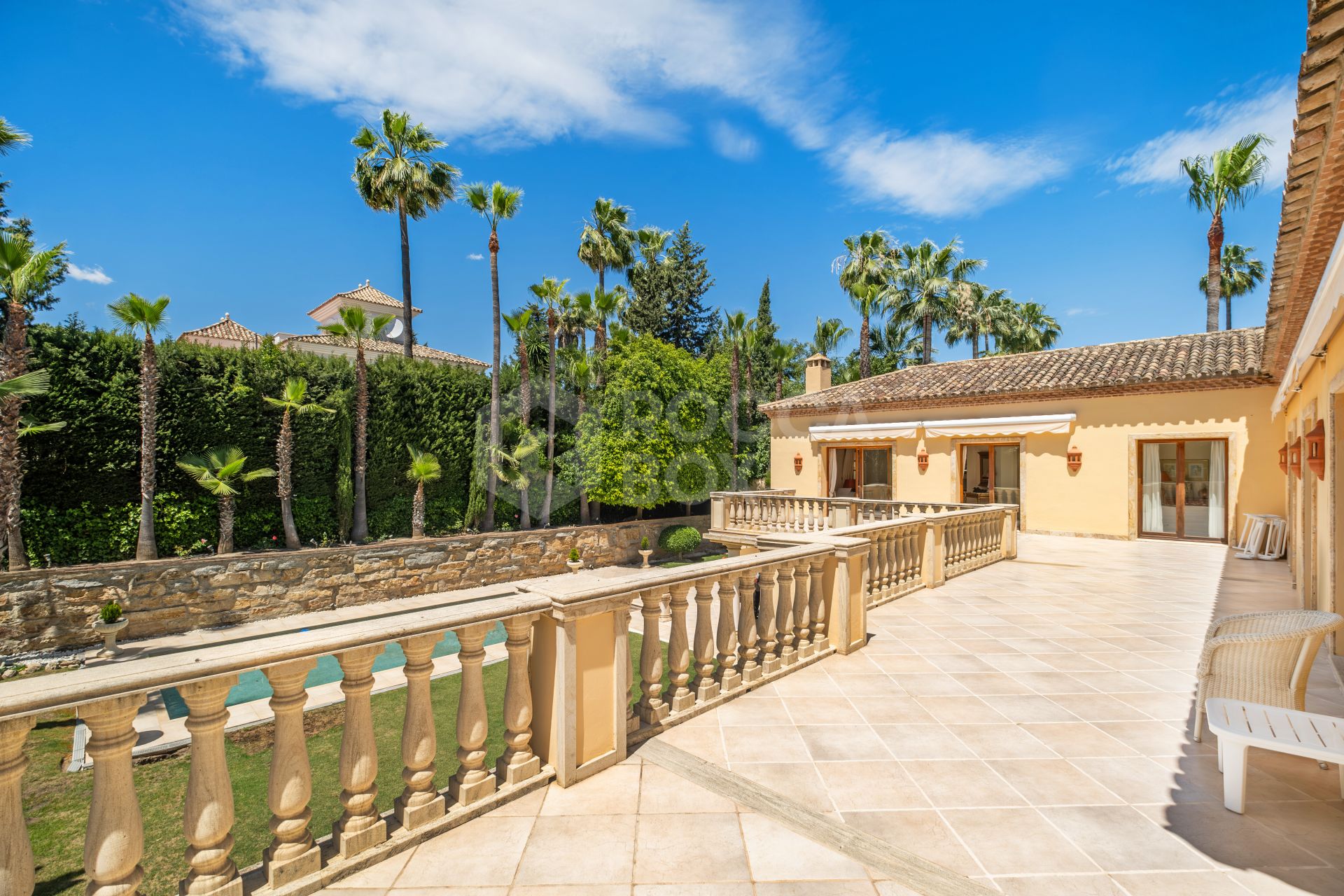 House for sale in Lagomar, Nueva Andalucia