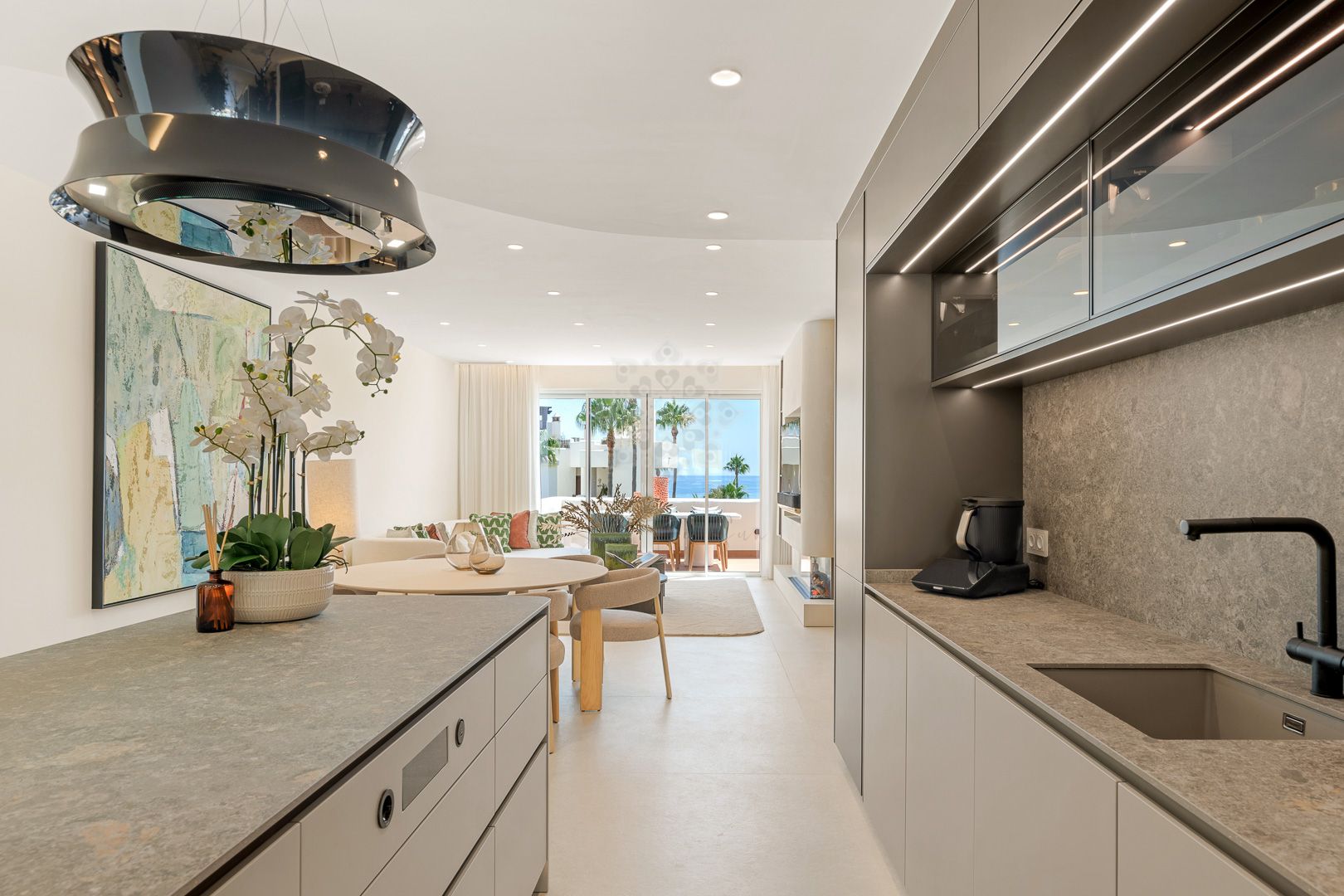 Penthouse in Bahía del Velerín, Estepona