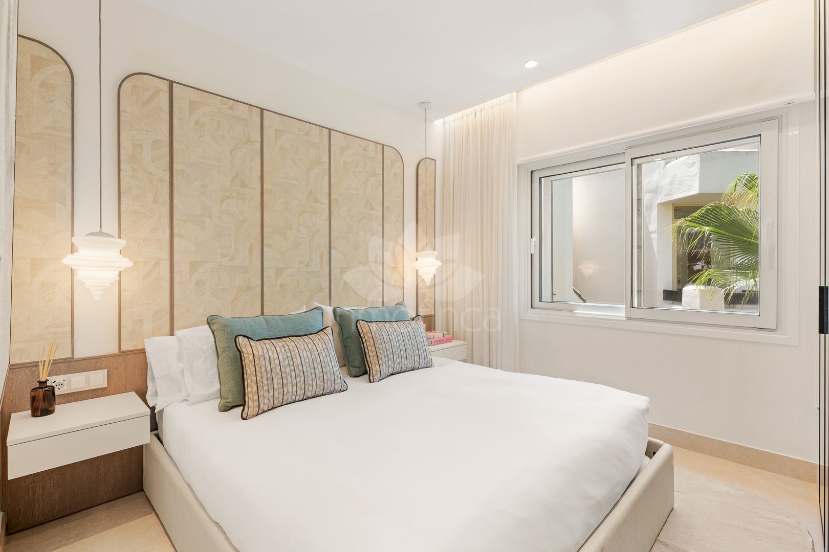 Ático en Bahía del Velerín, Estepona