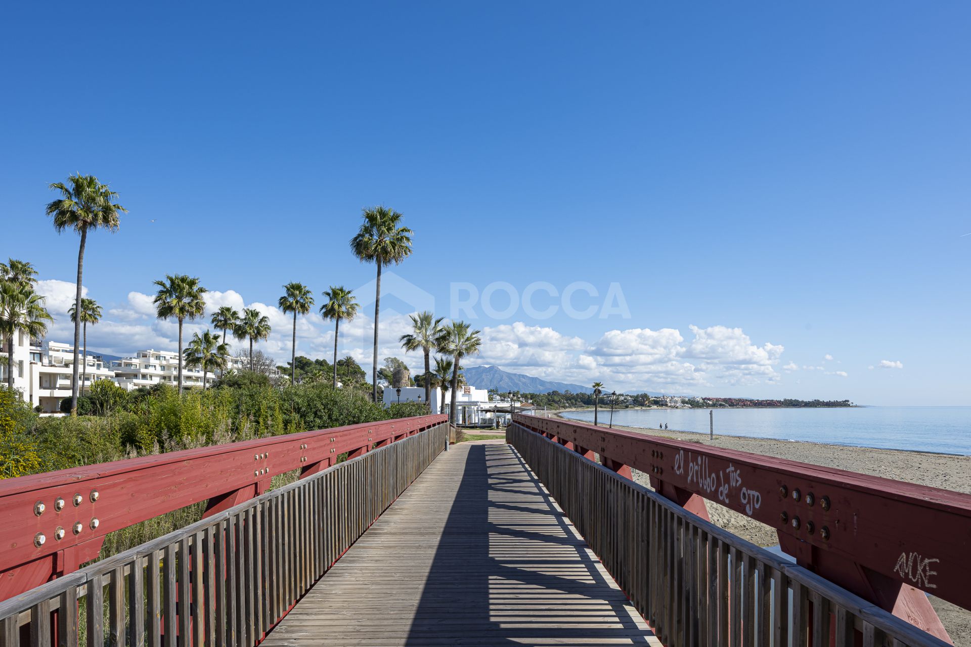 Velérin Beachside Retreat