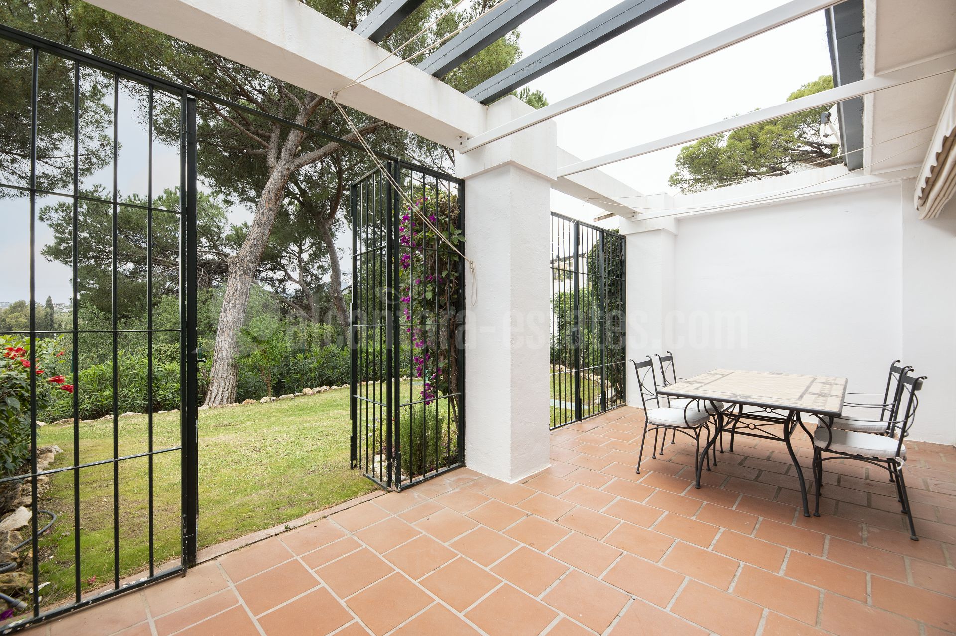 Apartamento en Terrazas de la Quinta, Benahavis