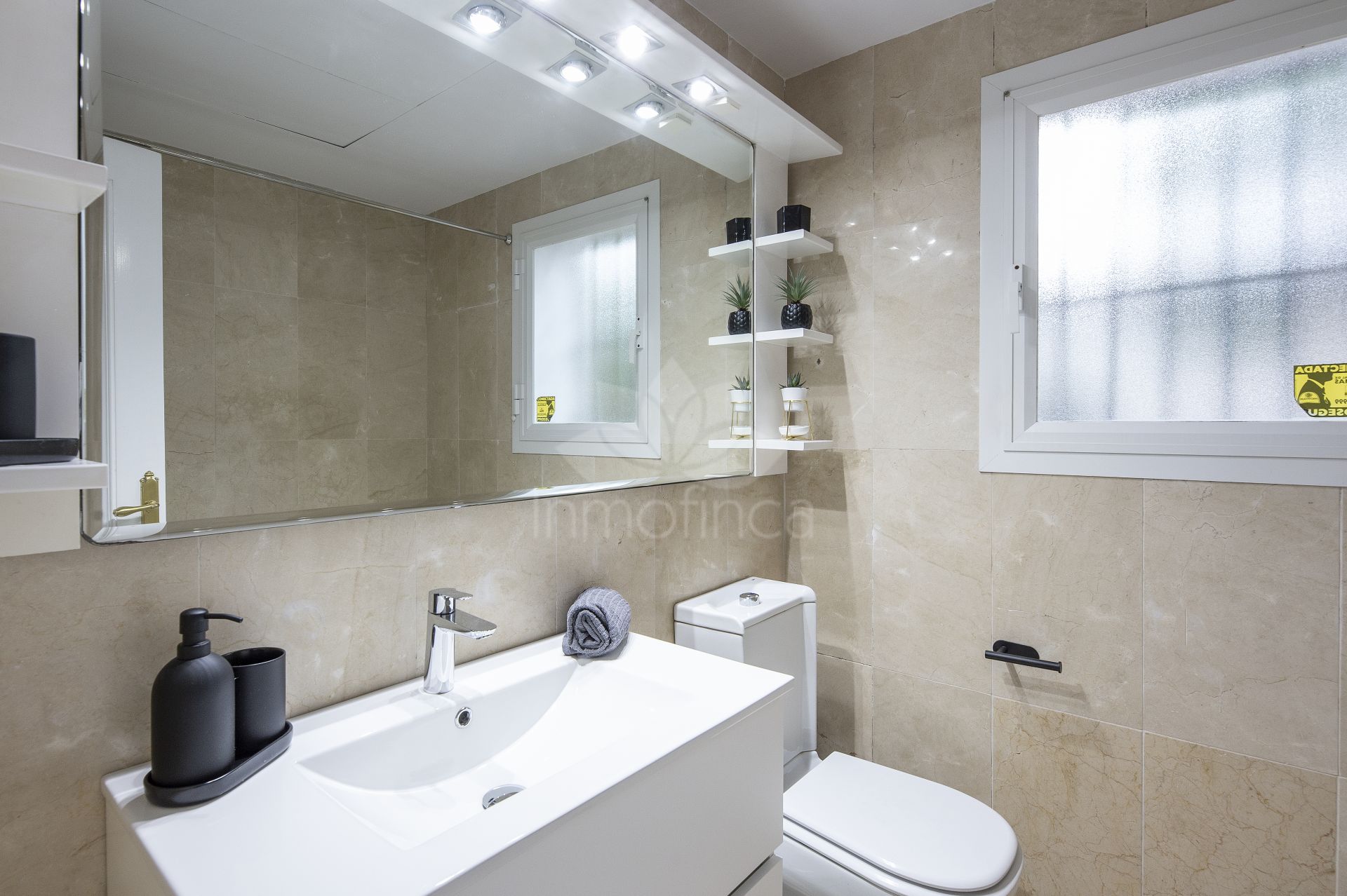 Apartamento en Terrazas de la Quinta, Benahavis