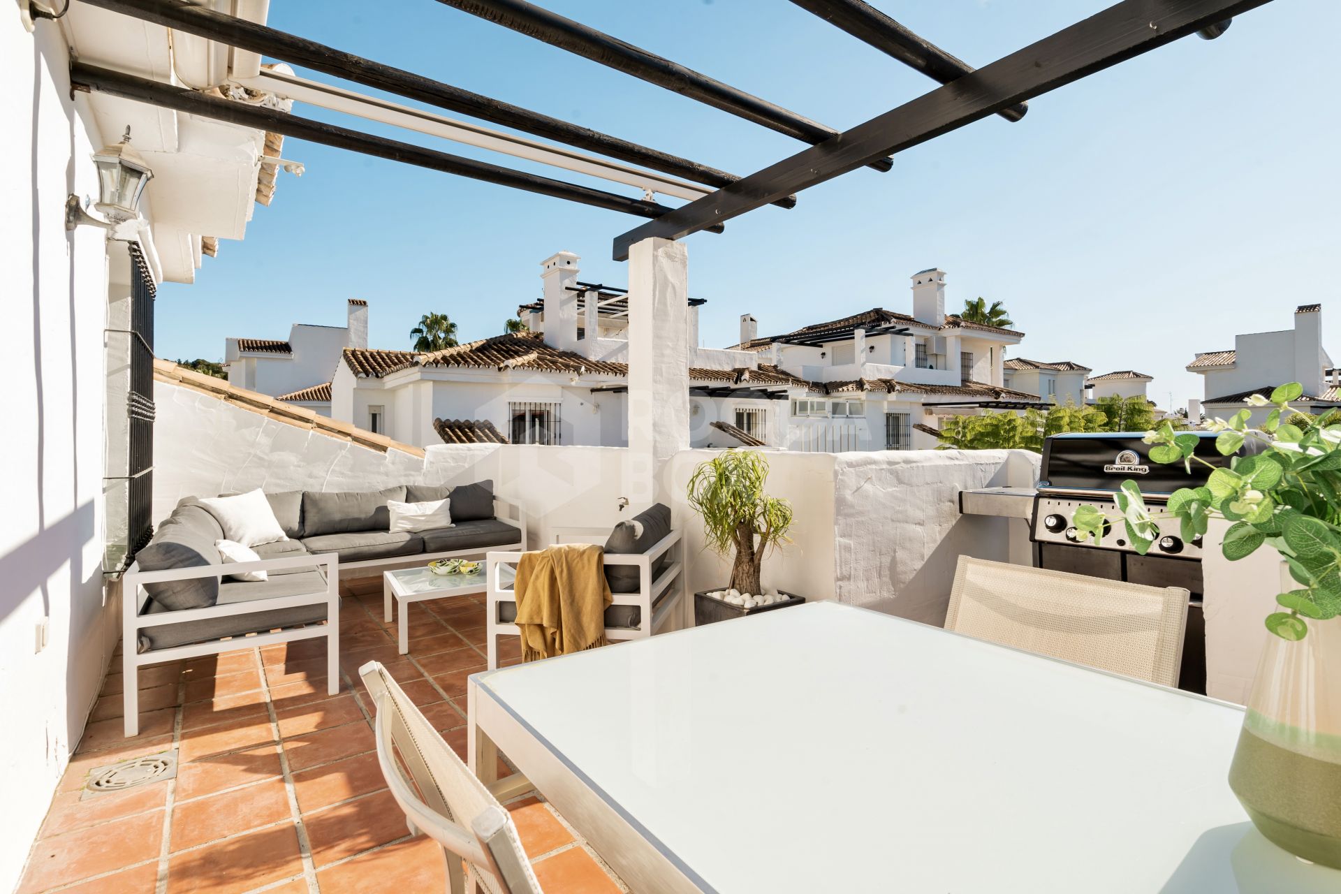 The perfect holiday home - 3 bedroom penthouse in a great location!