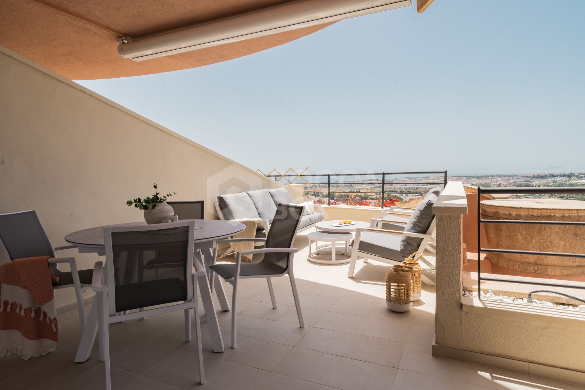 Exclusive apartment with panoramic sea views in Magna Marbella!