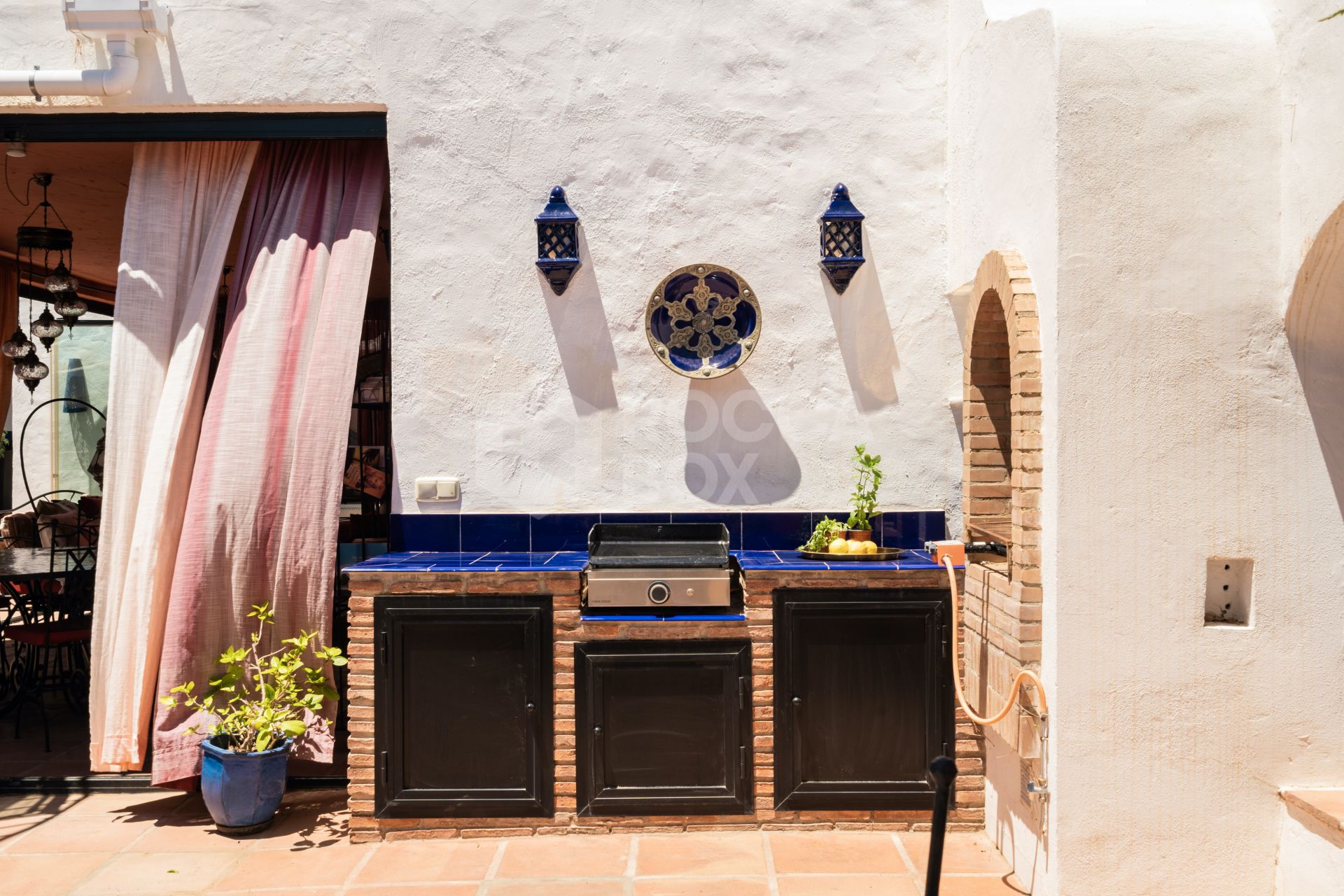 Moroccan style villa with panoramic views!