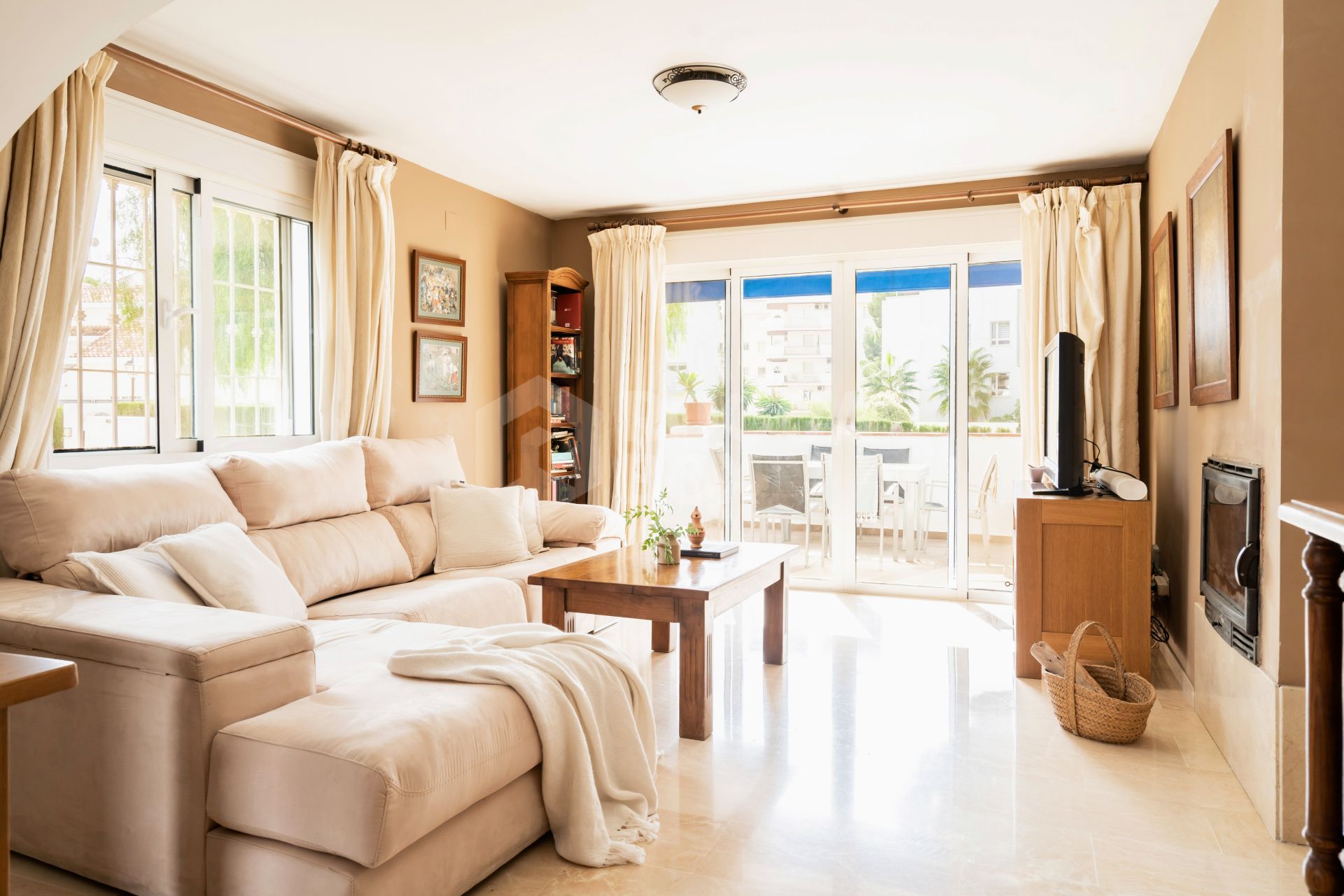 Luxury and comfort in Nueva Andalucía, steps from the Casino and Puerto Banús