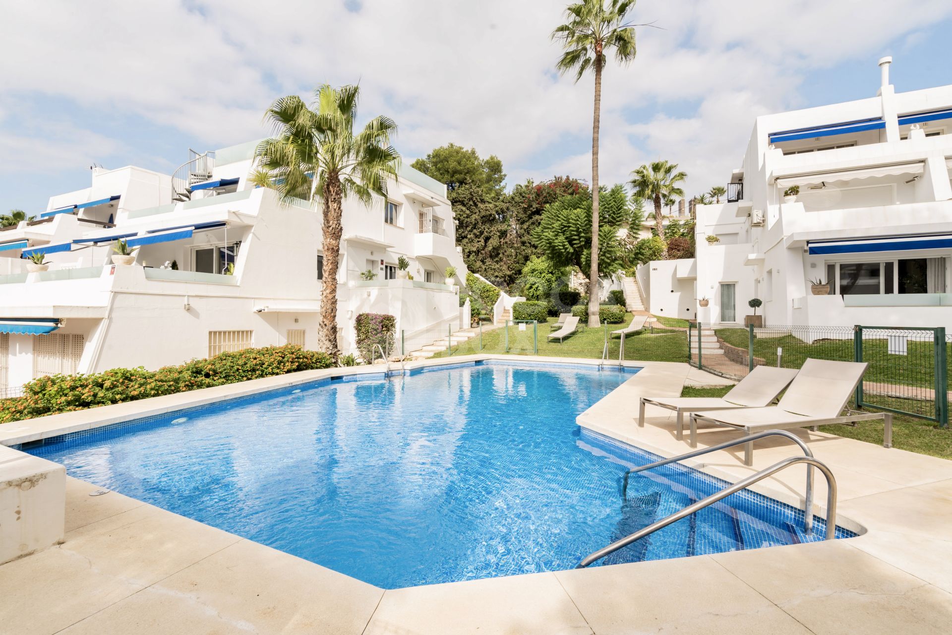 Luxury and comfort in Nueva Andalucía, steps from the Casino and Puerto Banús