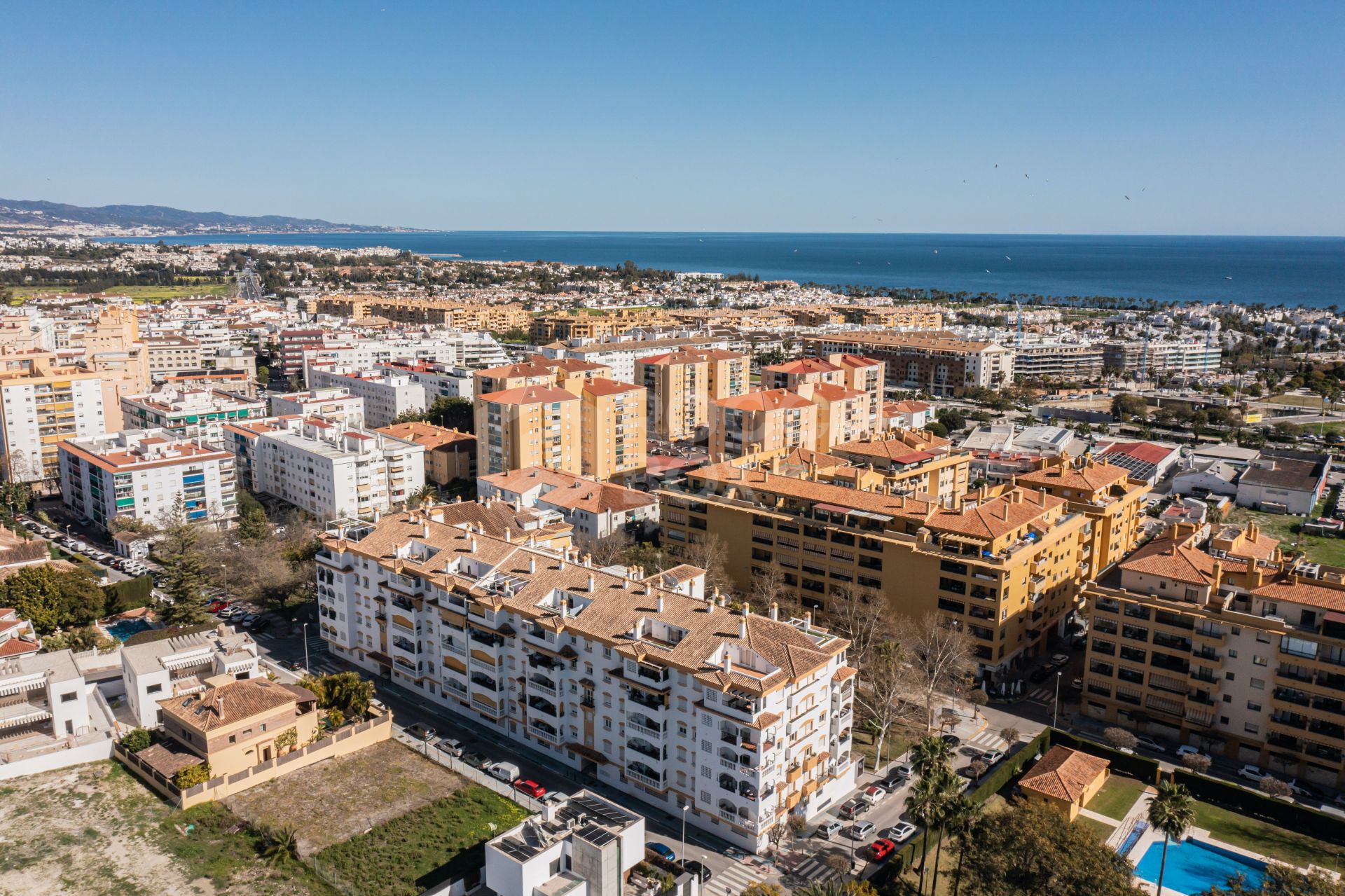 Spacious duplex Penthouse in the heart of San Pedro!