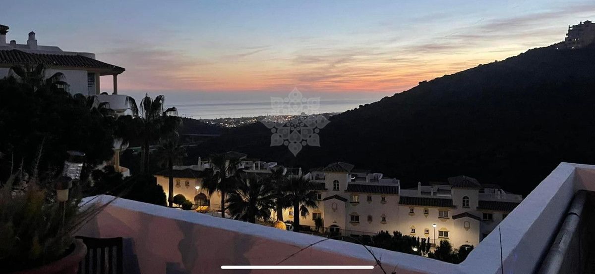 Penthouse w Calahonda, Mijas Costa