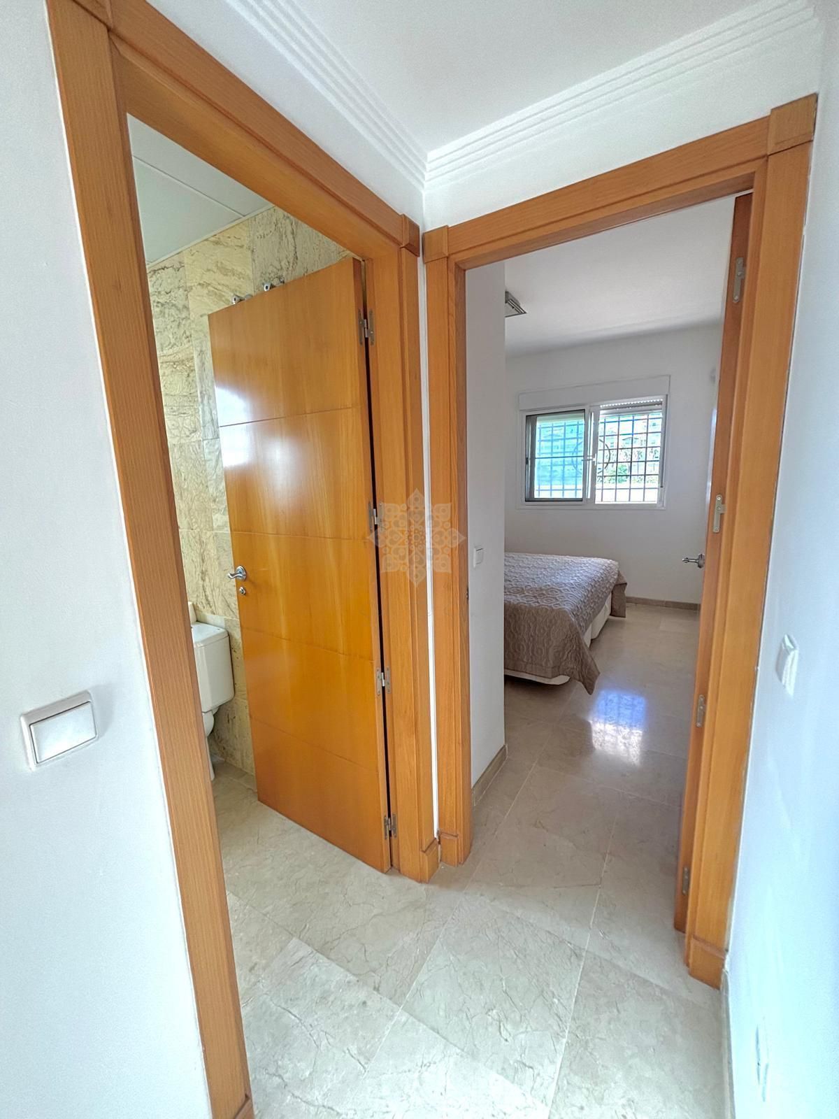 Apartament na parterze w Benalmadena